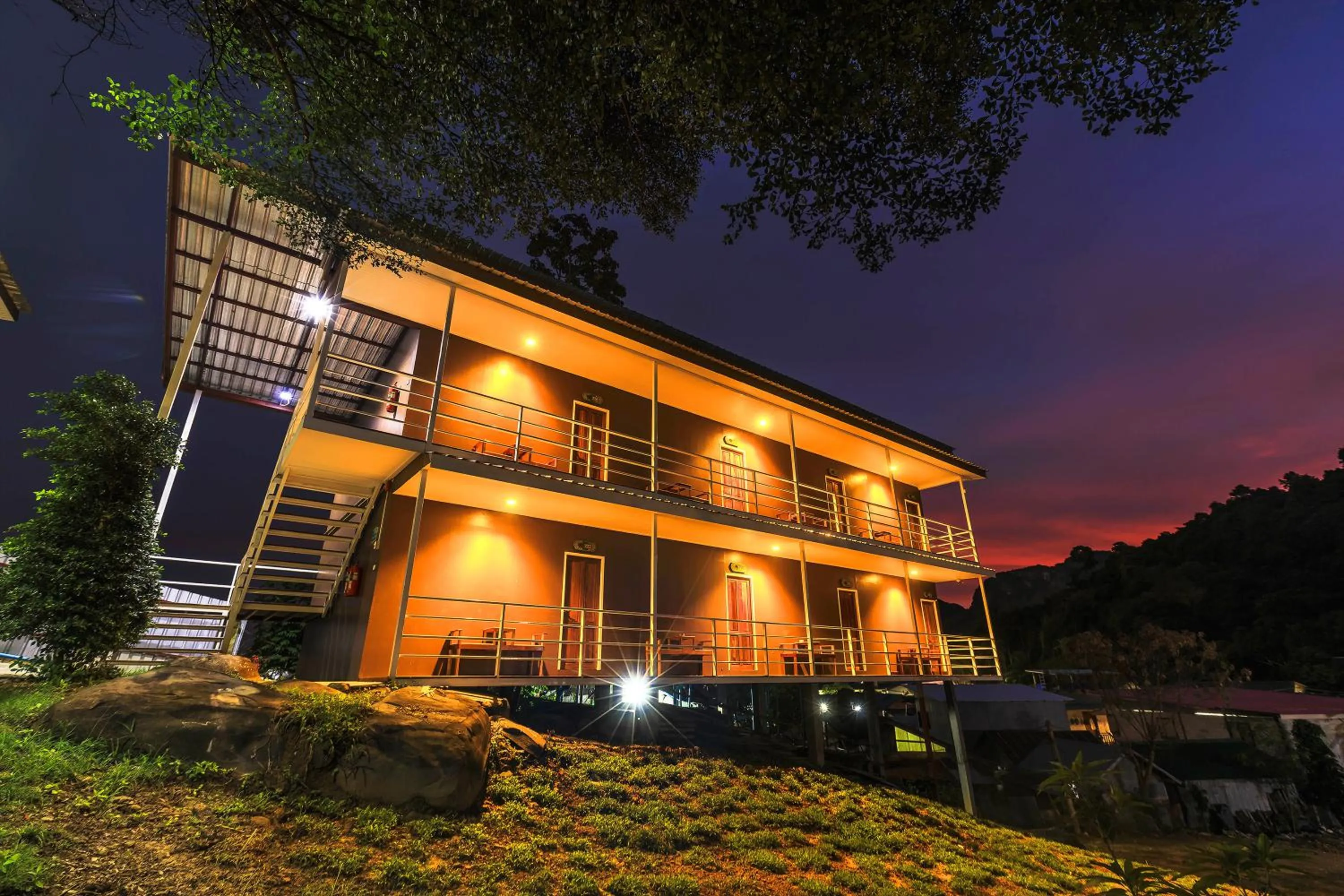 Phi Phi Chang Grand Resort