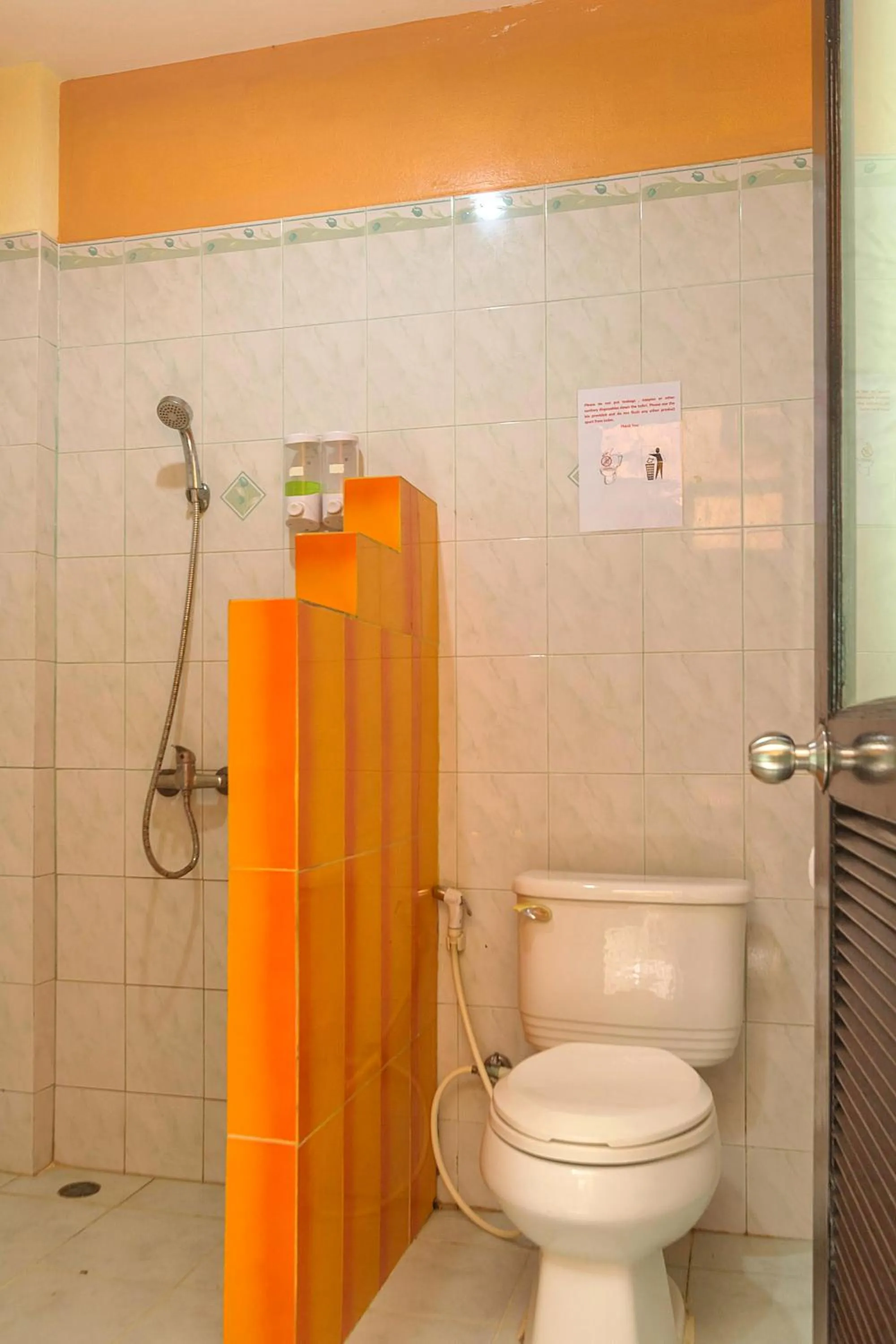 Bathroom in Phi Phi Chang Grand Resort