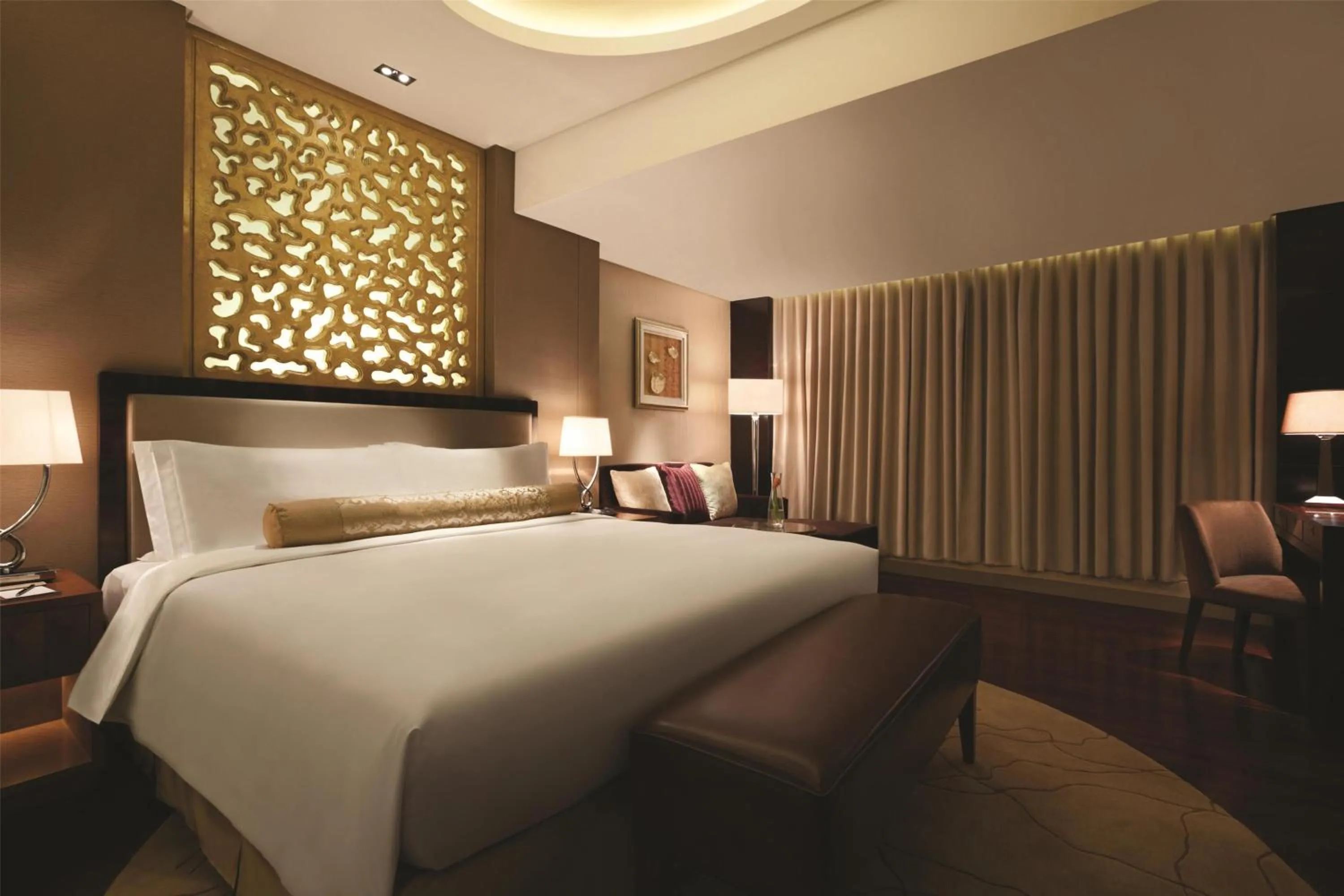 Bedroom, Bed in Kempinski Hotel Taiyuan