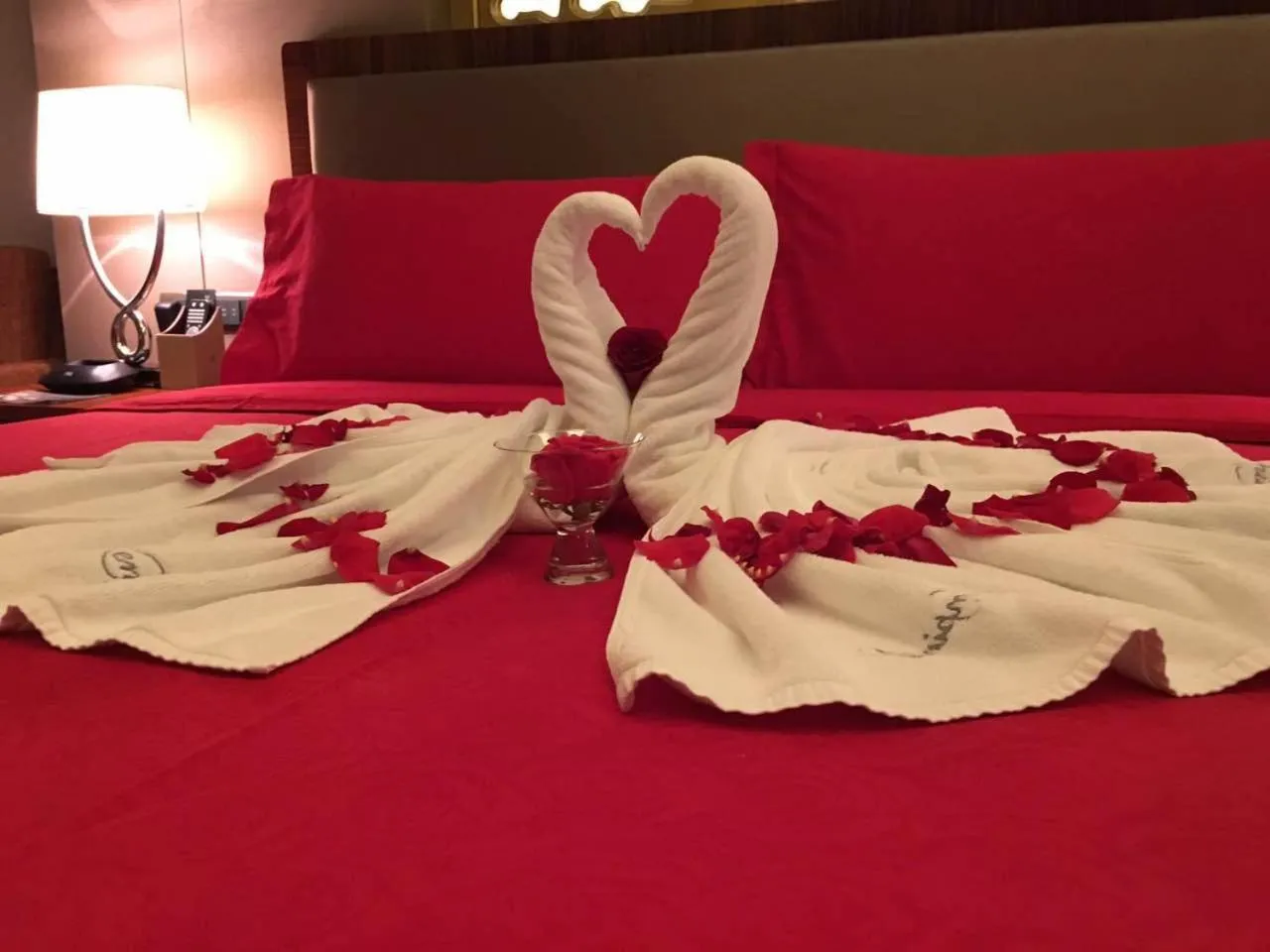 Bed in Kempinski Hotel Taiyuan