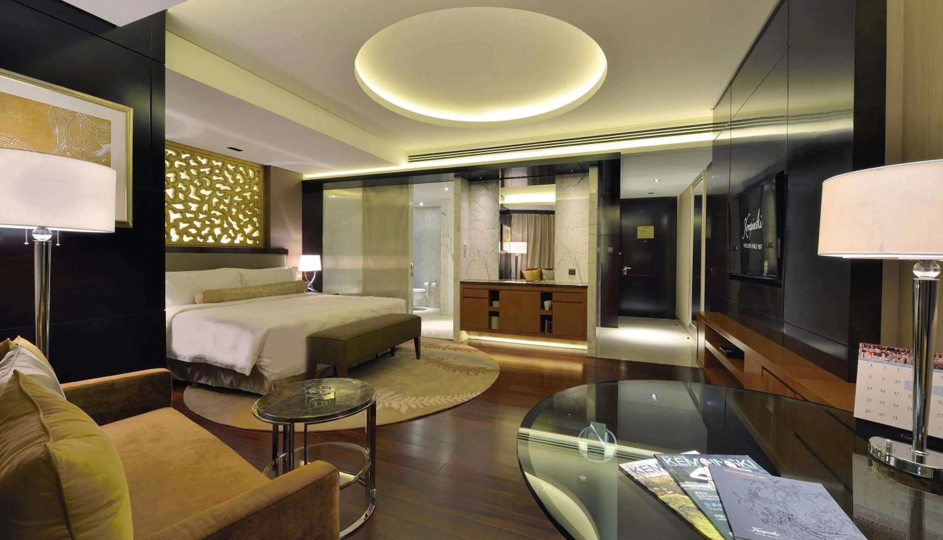 Bedroom, Bed in Kempinski Hotel Taiyuan