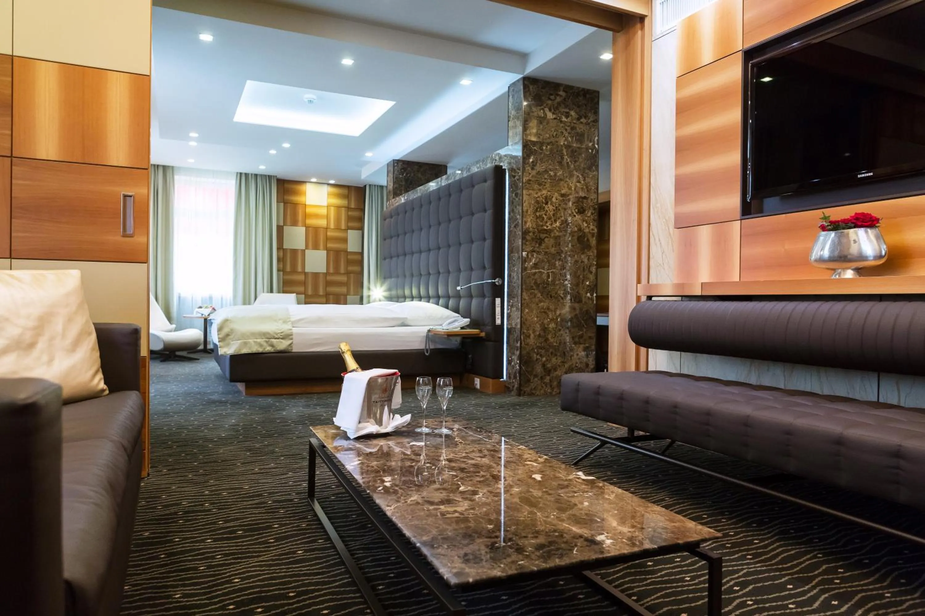 Photo of the whole room, Bed in Hotel St.Gotthard