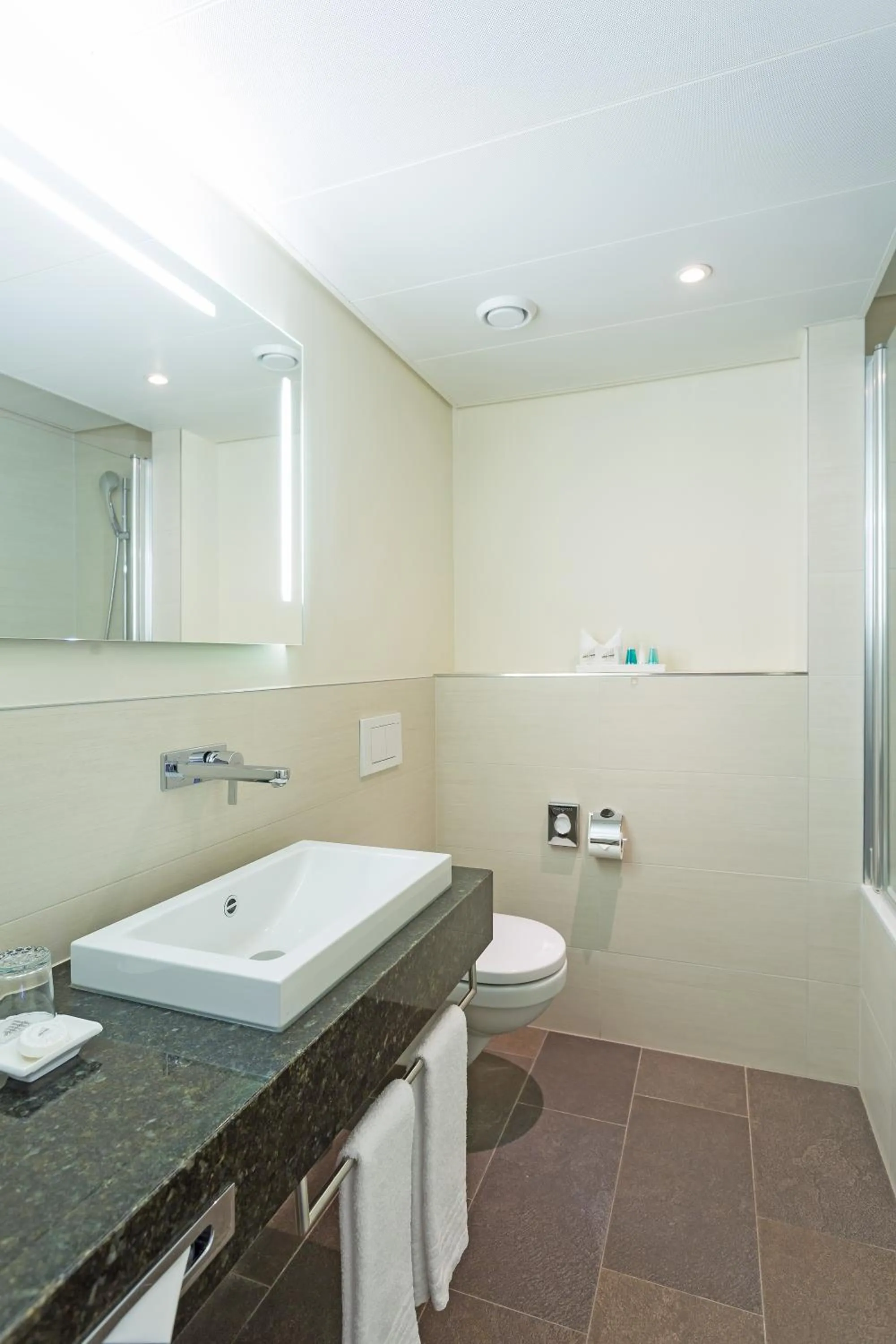 Bathroom in Hotel St.Gotthard