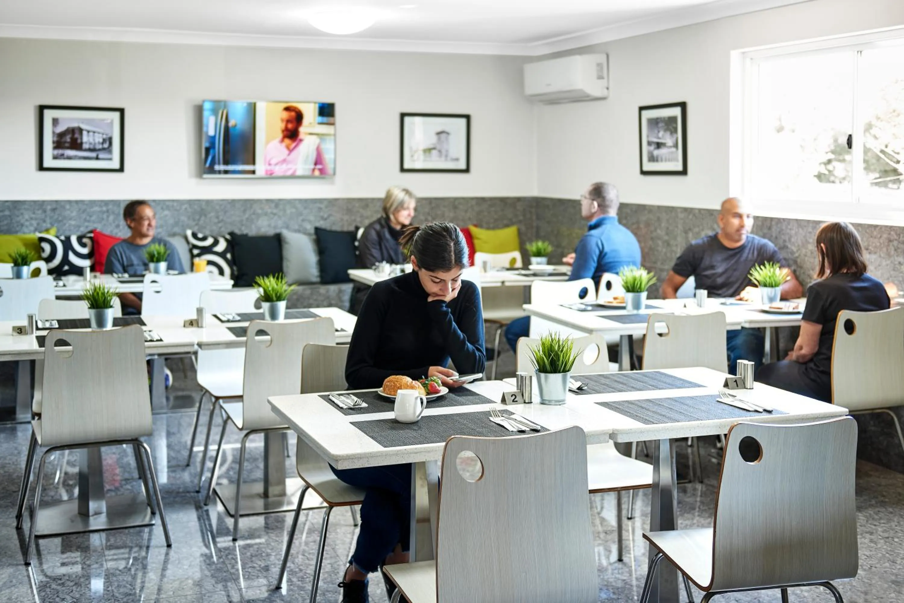 Continental breakfast in Best Western Casula Motor Inn