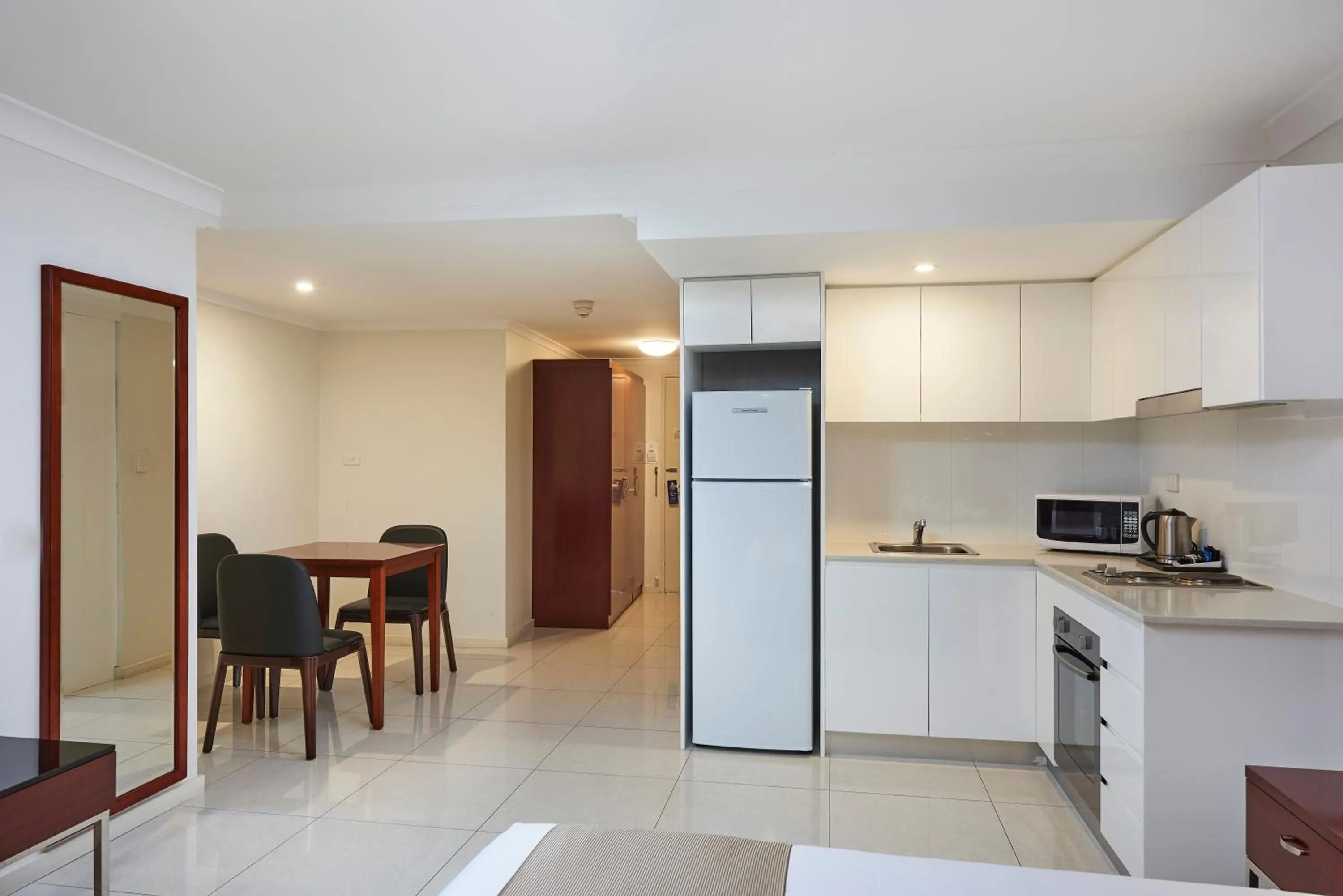 Kitchen or kitchenette in Best Western Casula Motor Inn