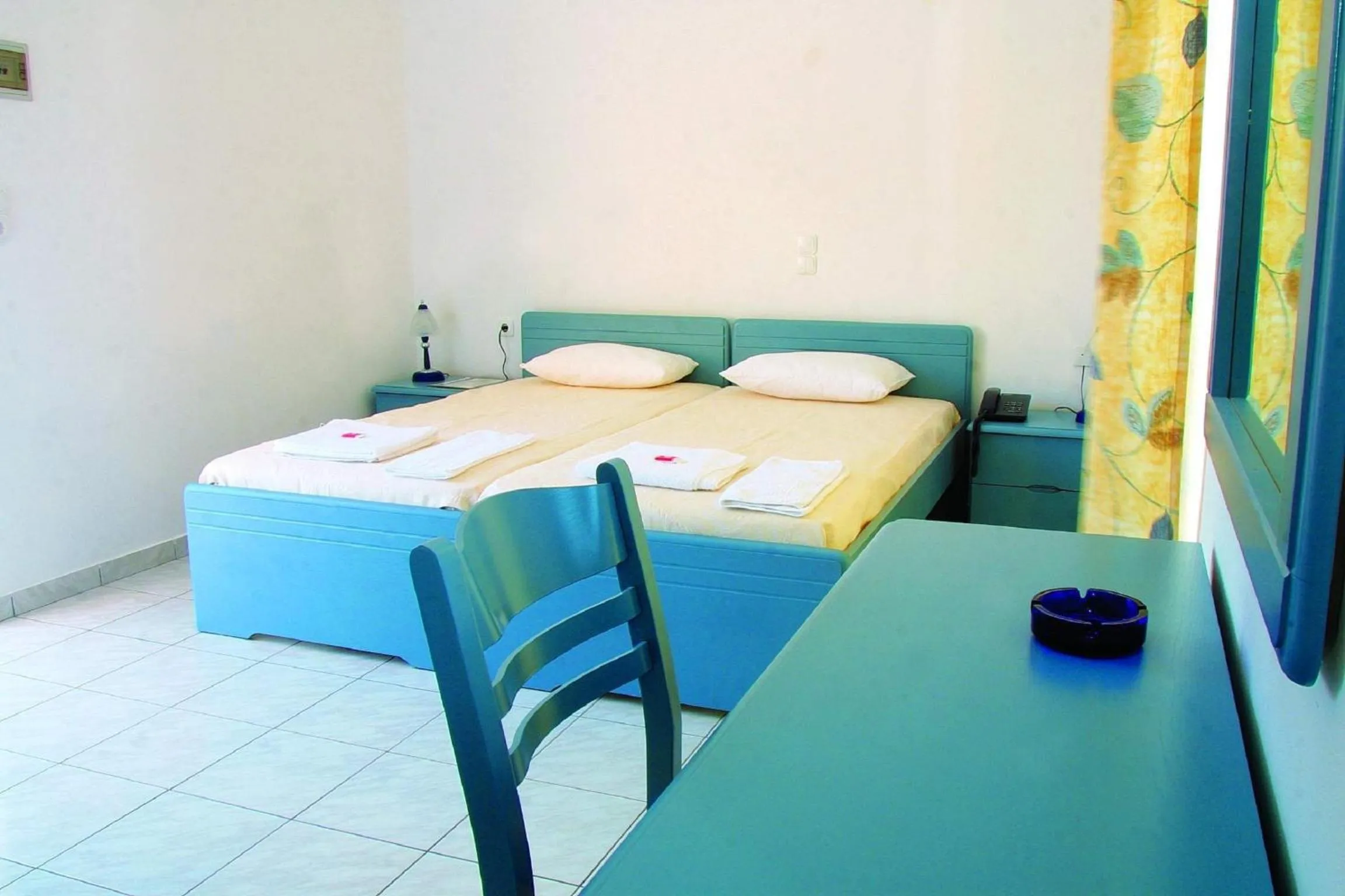 Photo of the whole room in Sarikampos Beach