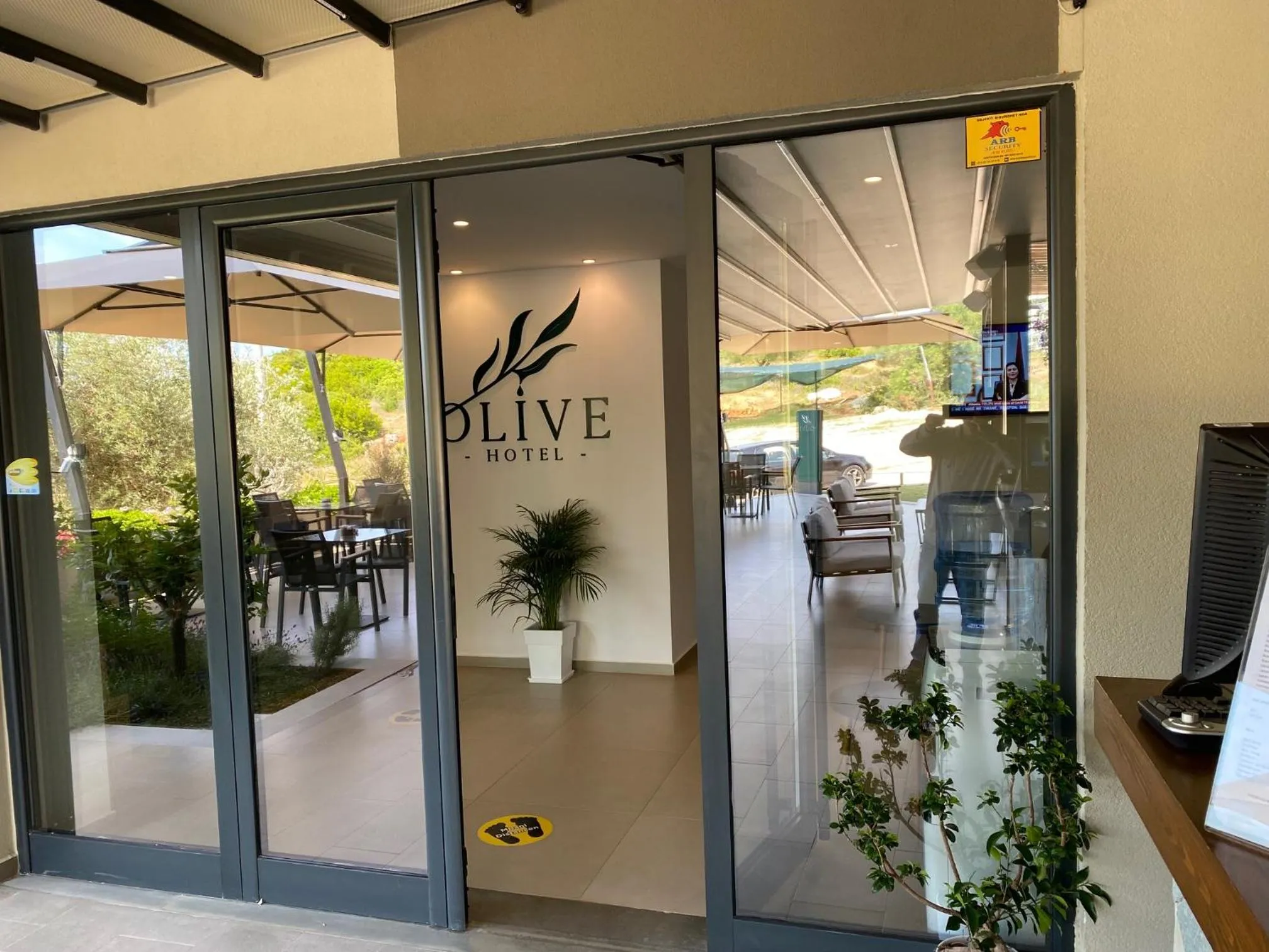 Facade/entrance in Hotel Olive Ksamil