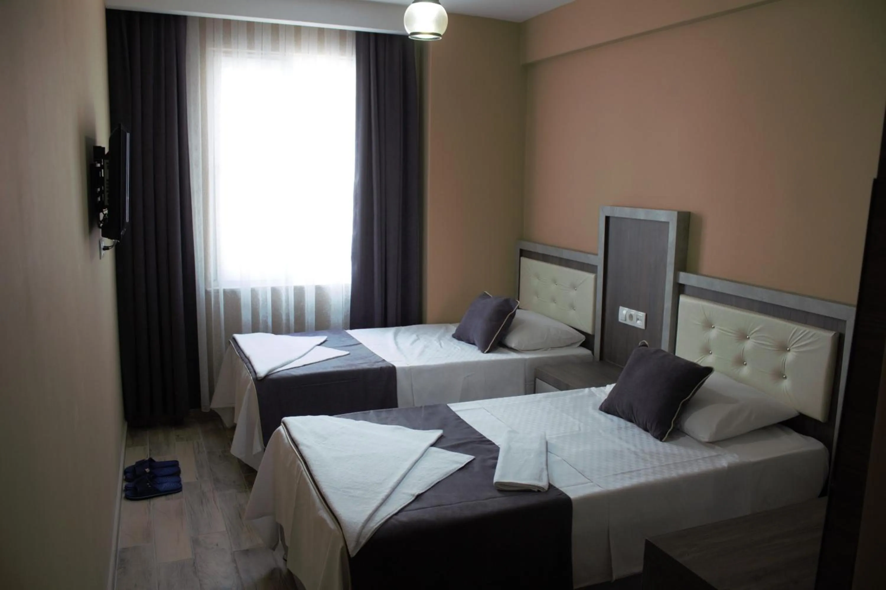 Photo of the whole room in Comfort Başaran OTEL