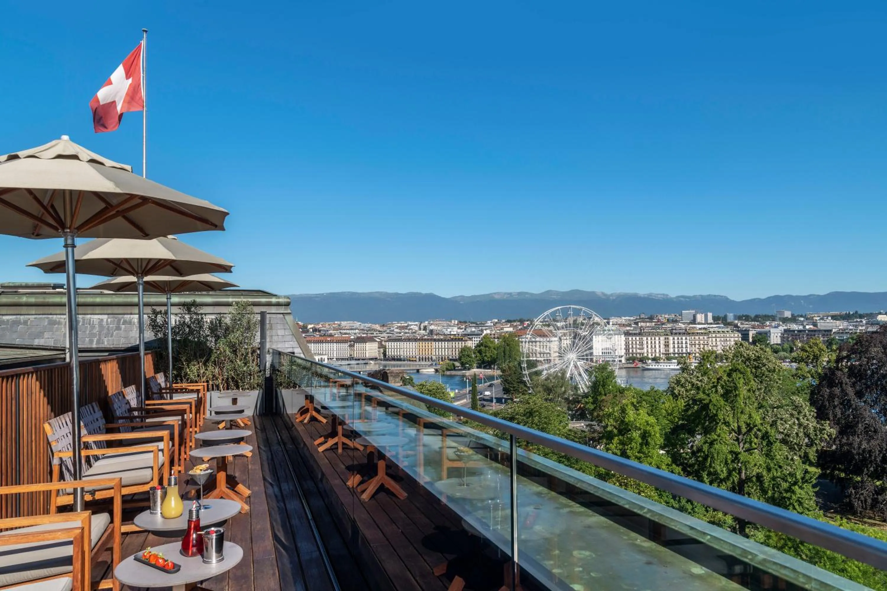 Balcony/Terrace in Hôtel Métropole Genève