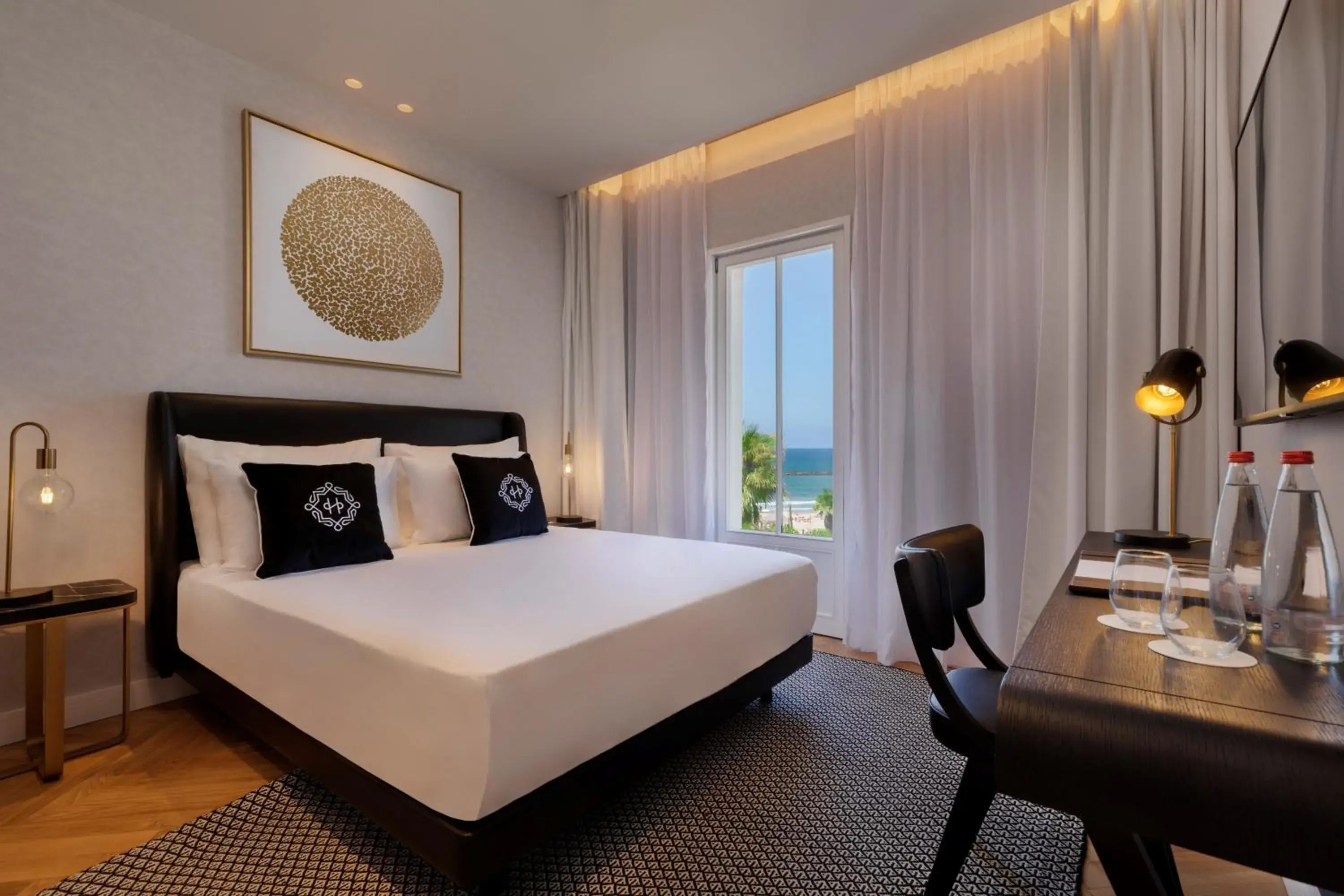 Deluxe Double Room with Sea View - single occupancy in The Herbert Tel Aviv Deluxe Double Room with Sea View - single occupancy in The Herbert Tel Aviv