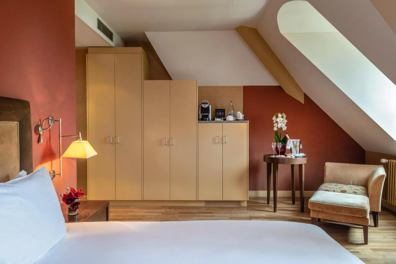 Bedroom, Bed in Hôtel Résidence Parc des Eaux Vives