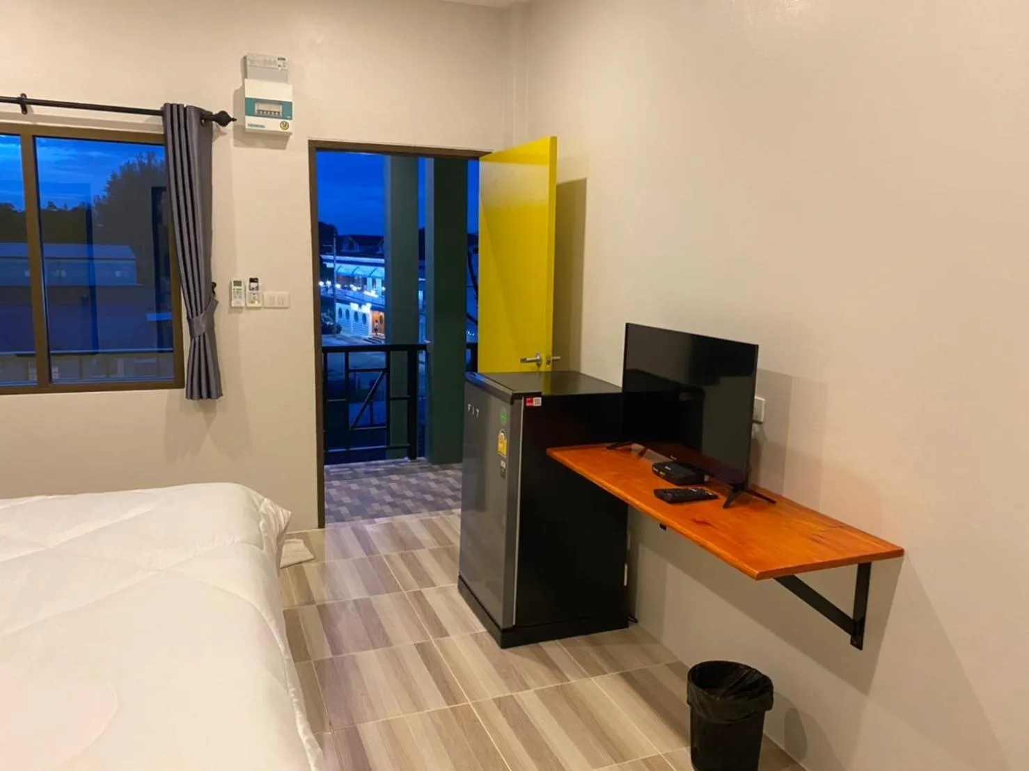 TV and multimedia, Bed in N&N HOUSE Laem Hin