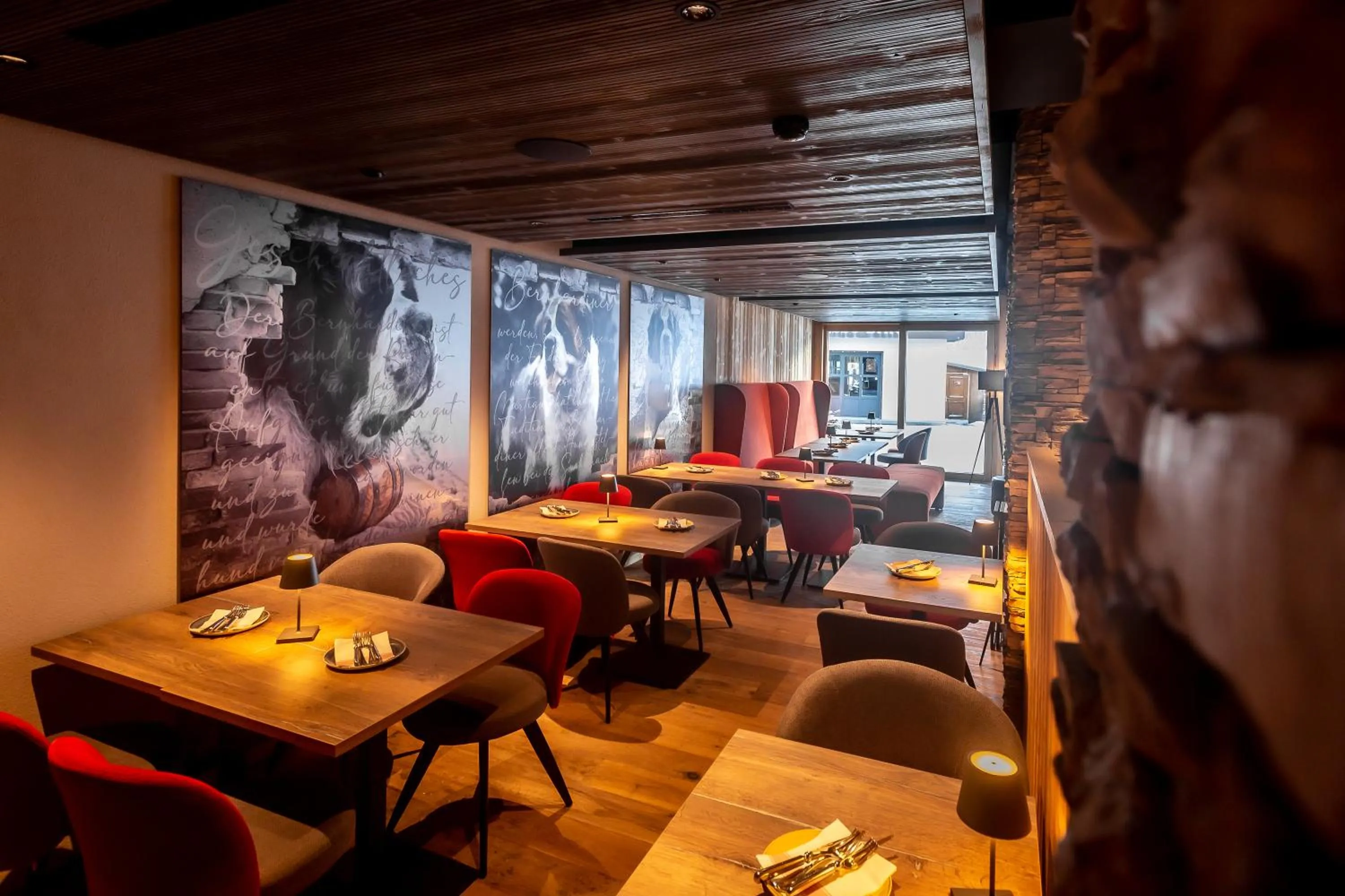 Restaurant/places to eat in Eiger Mountain & Soul Resort