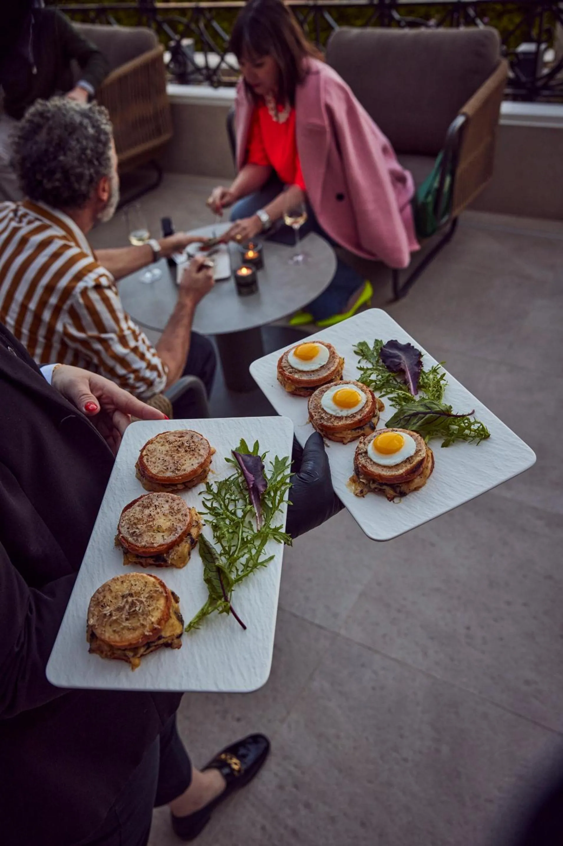 Lounge or bar in Lausanne Palace