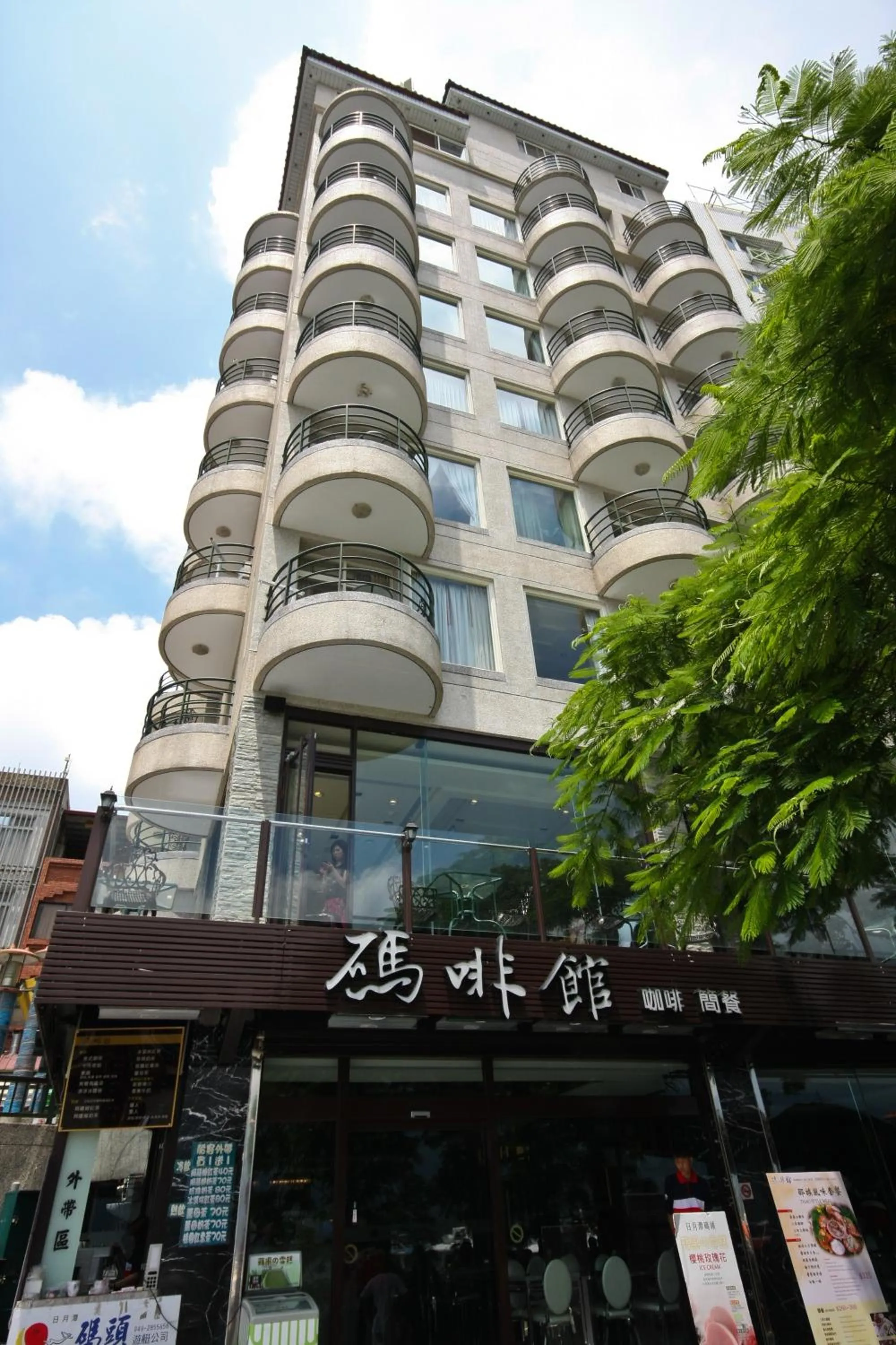 Property building in Shui Sha Lian Hotel - Harbor Resort