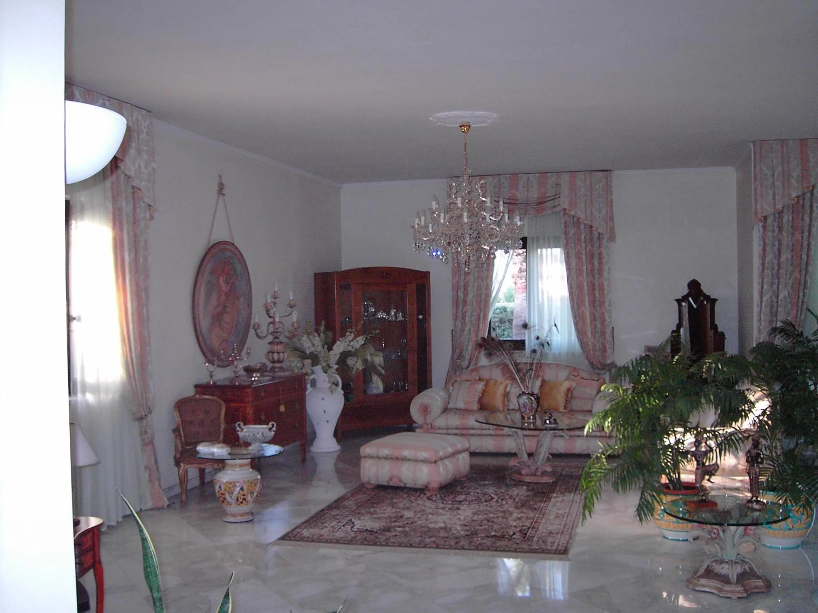 Day in Villa Nicolaus