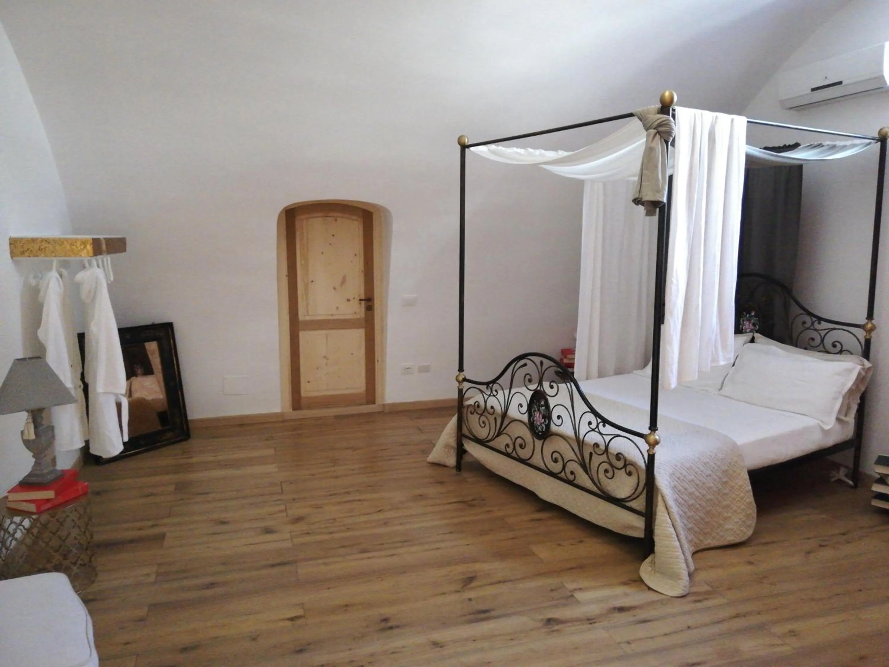 Bed in Masseria Barone Gambadoro