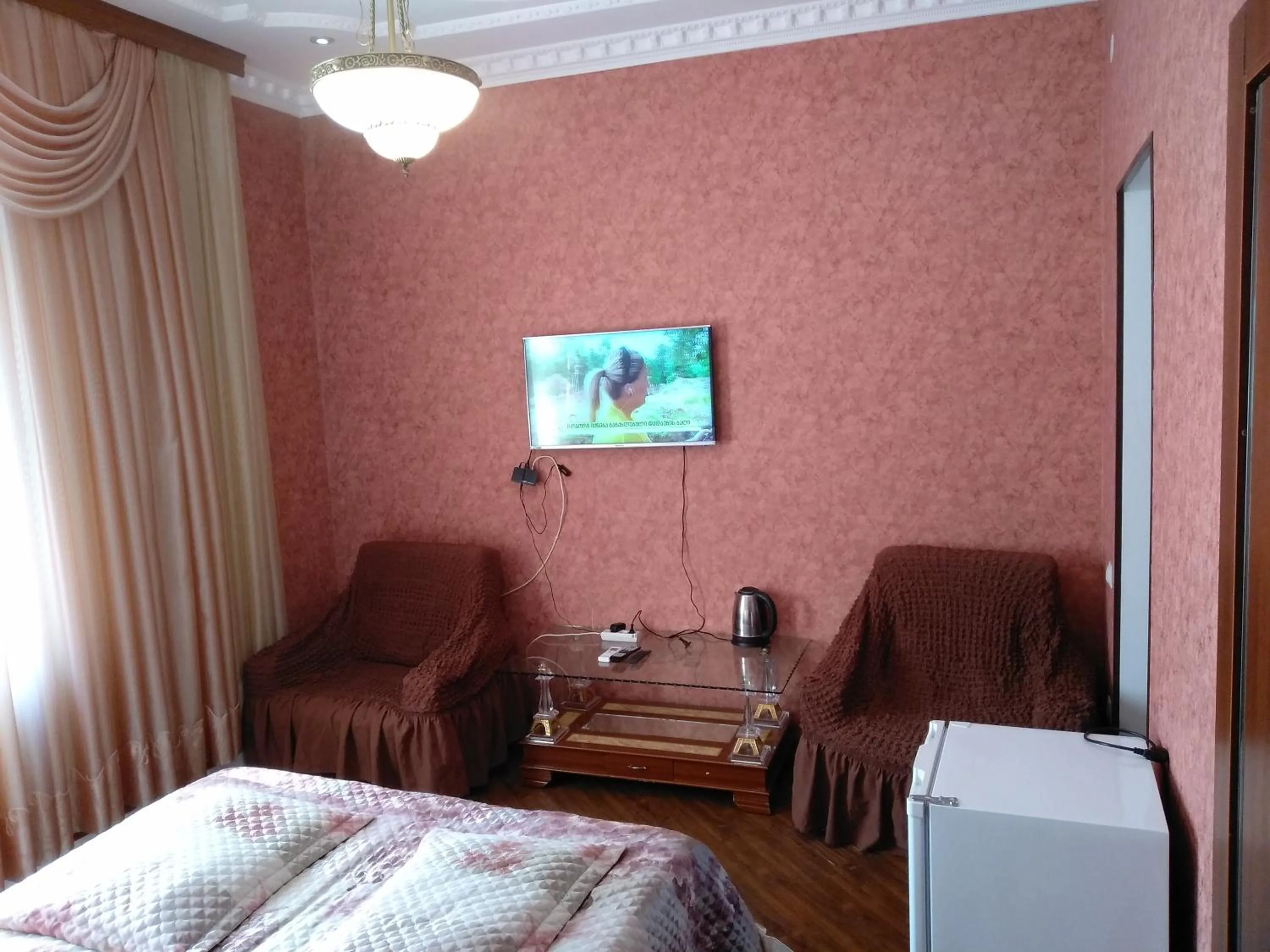 Bed in Hotel Edemi Castle