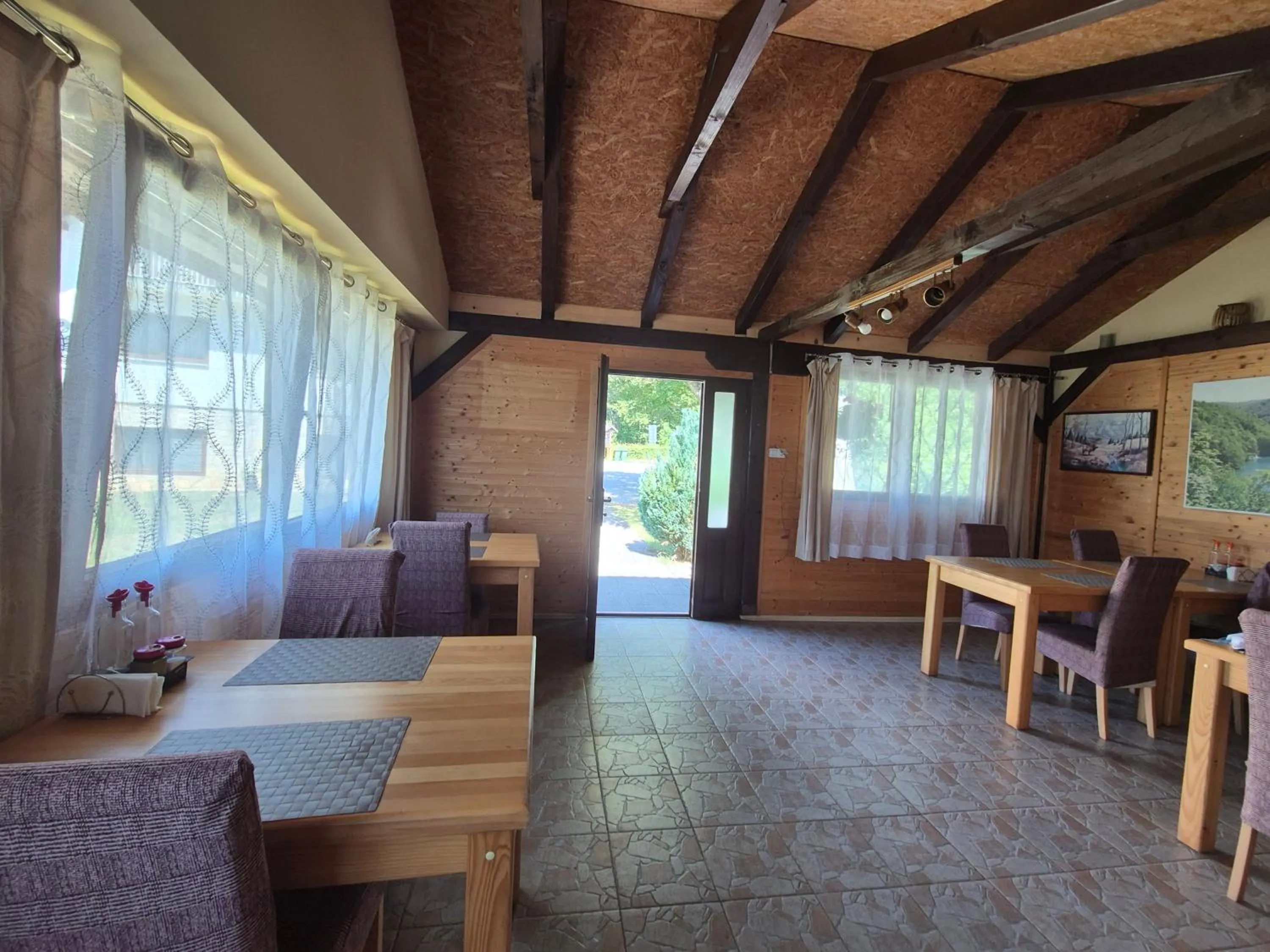 Breakfast in Plitvice House Rosha