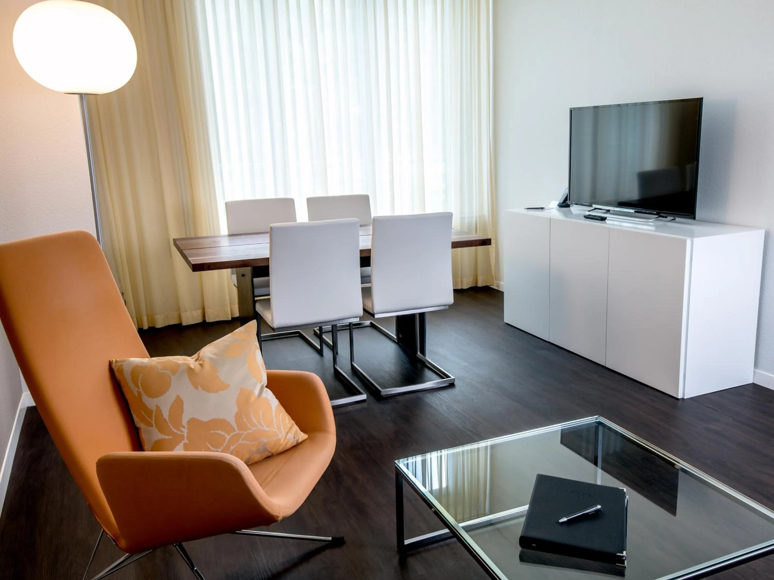 TV and multimedia in Park Hotel Zug