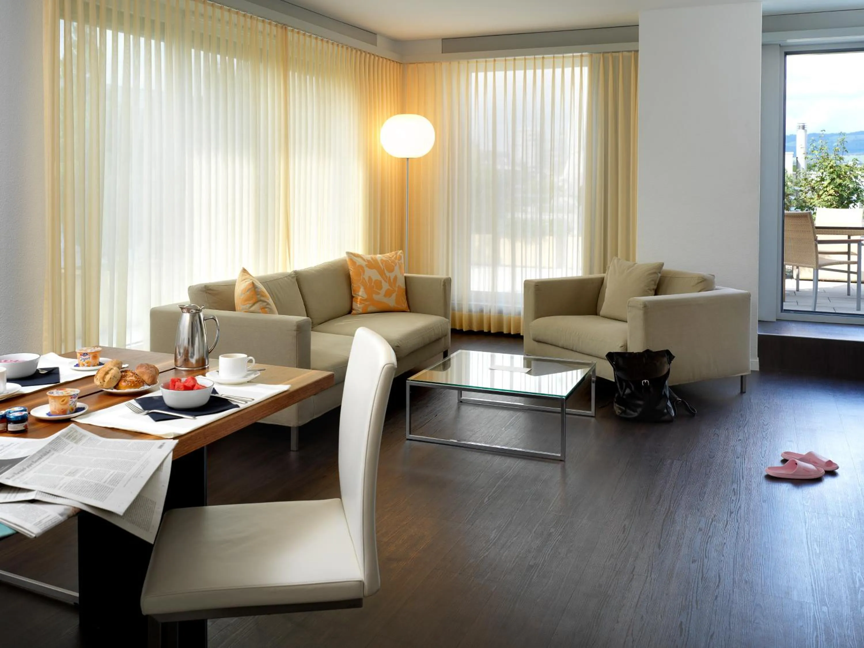 Seating area in Park Hotel Zug