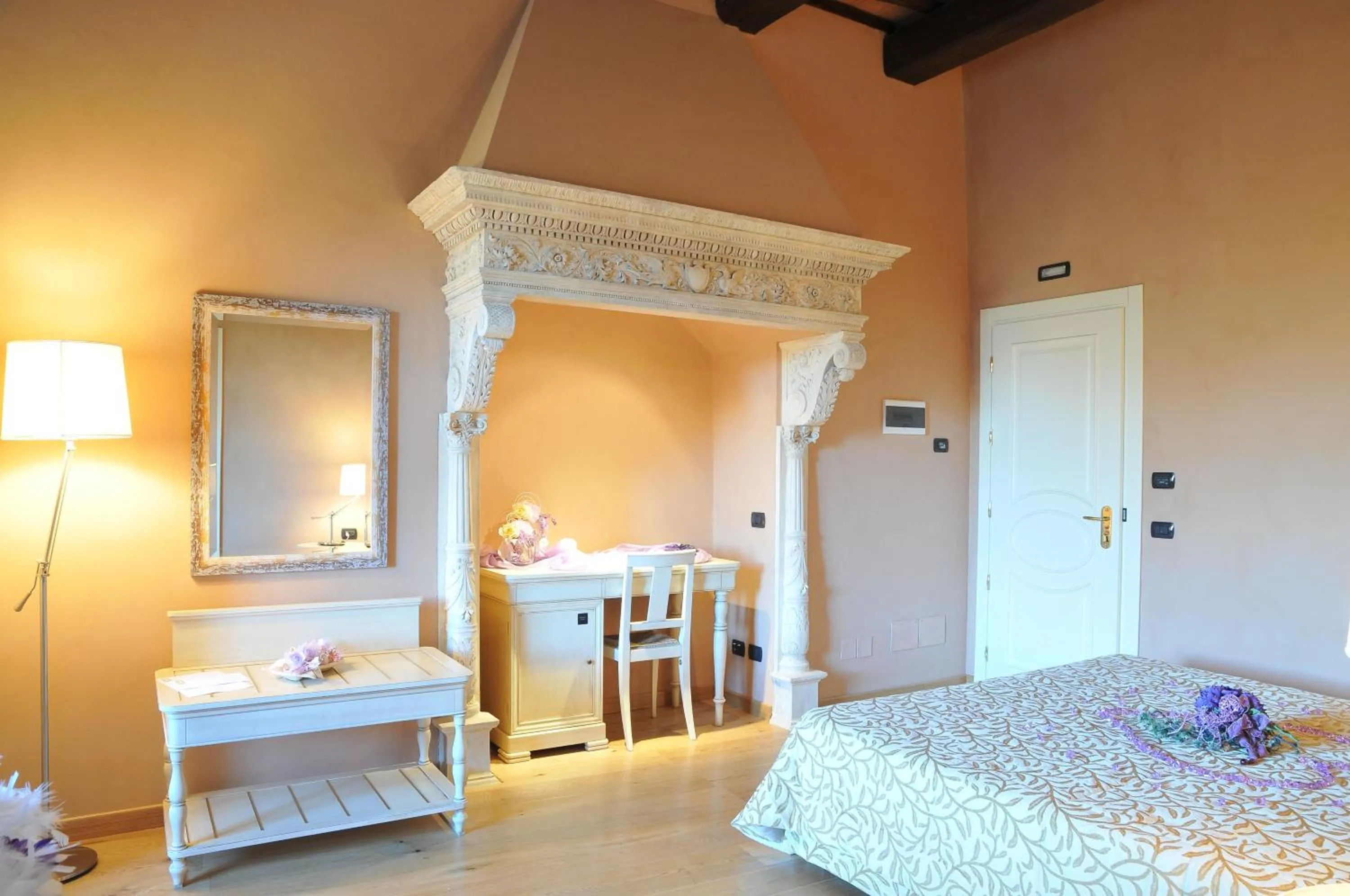 Decorative detail, Bed in Castello di Baccaresca