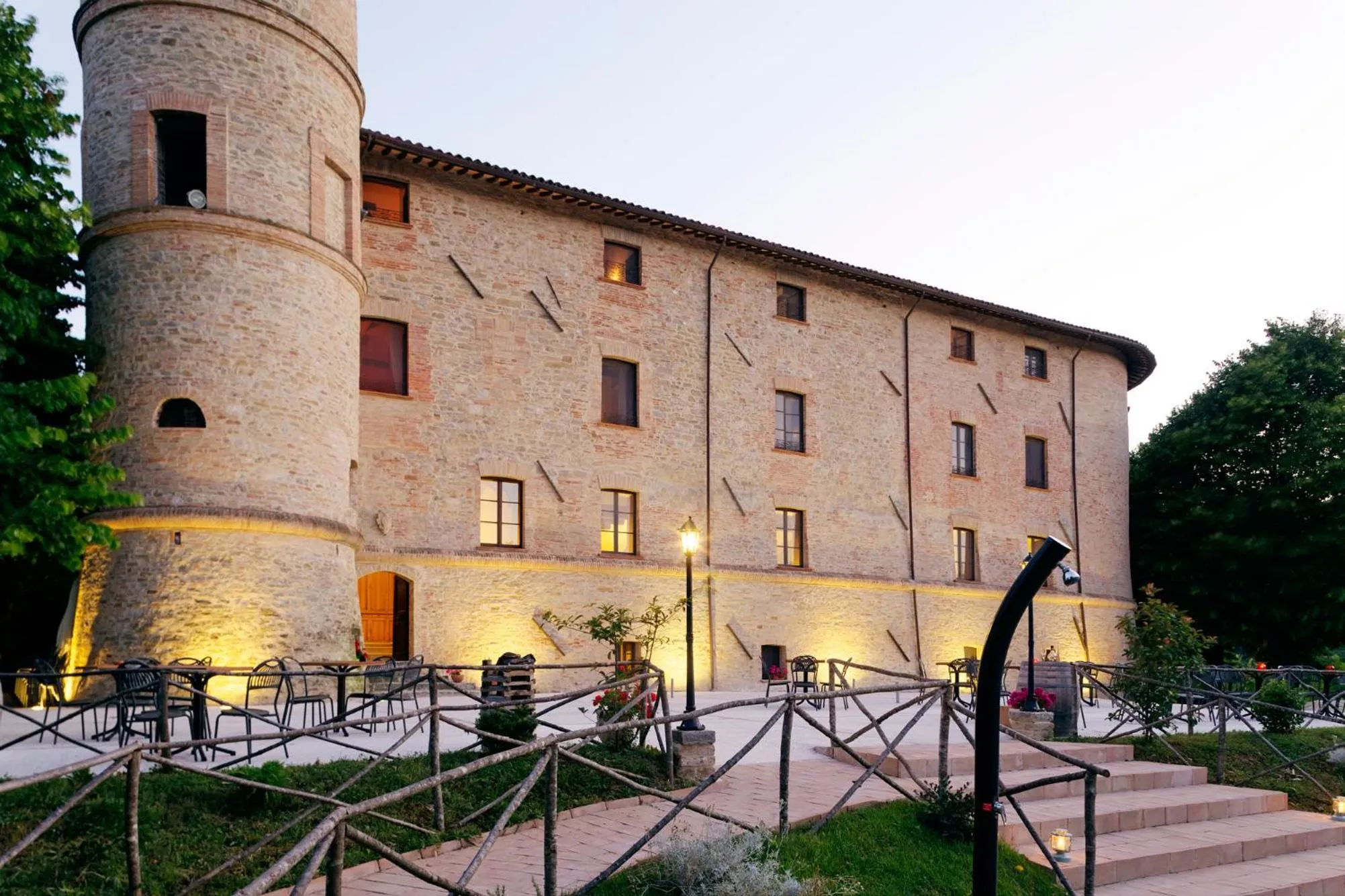 Property building in Castello di Baccaresca