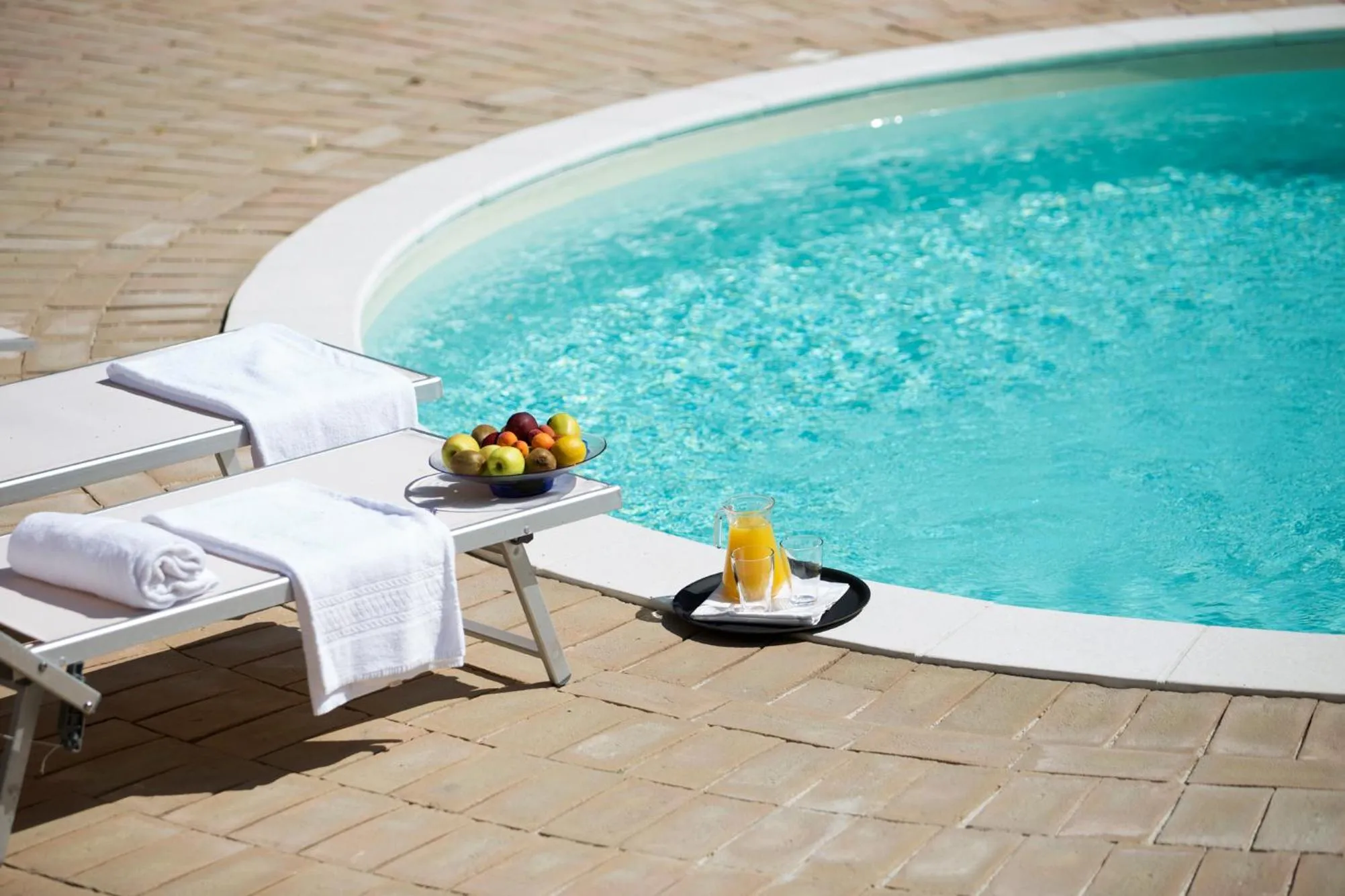 Property building in Castello di Baccaresca