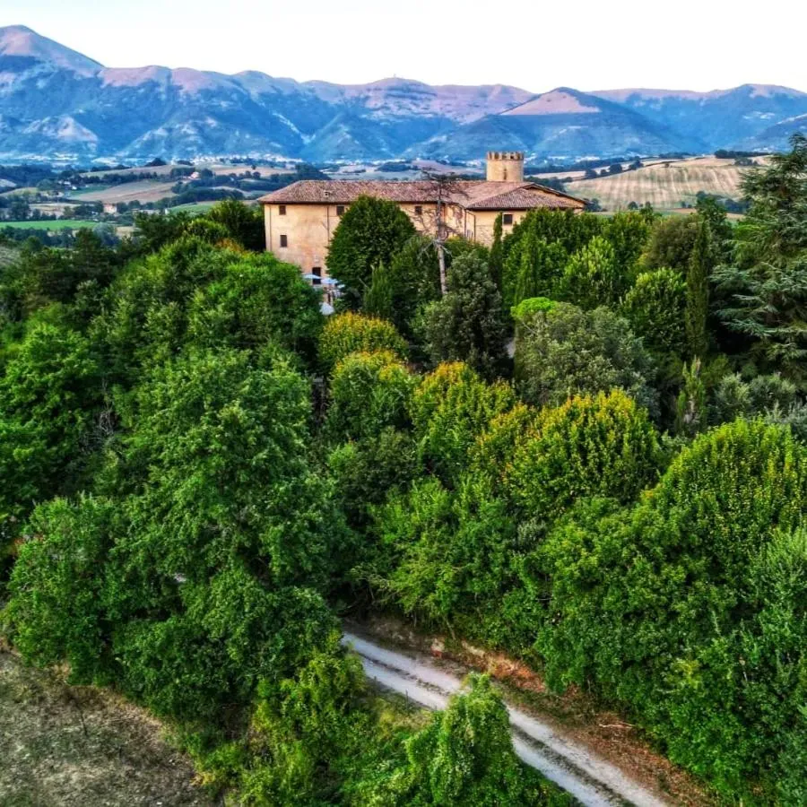 Property building in Castello di Baccaresca