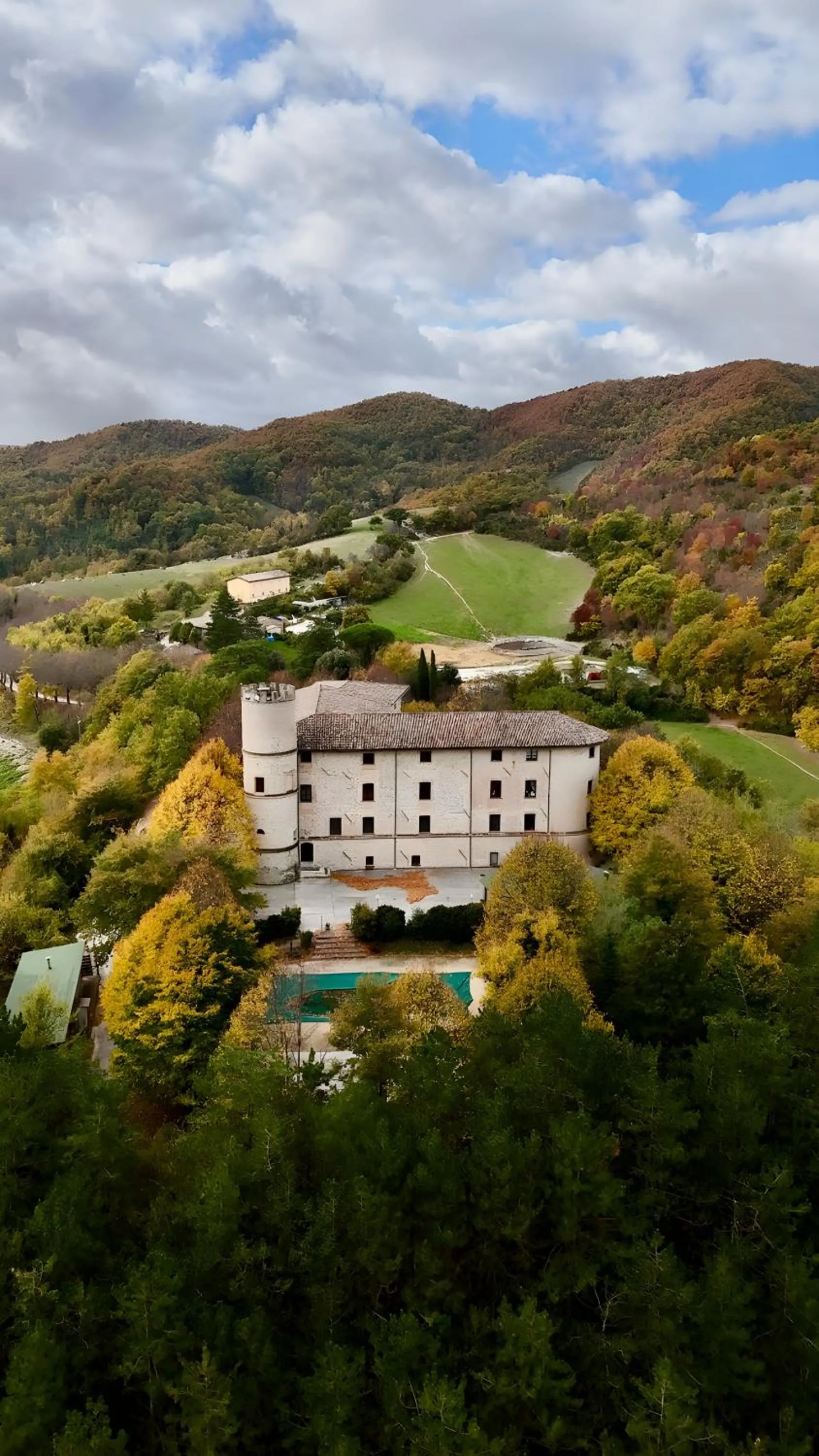 Property building in Castello di Baccaresca