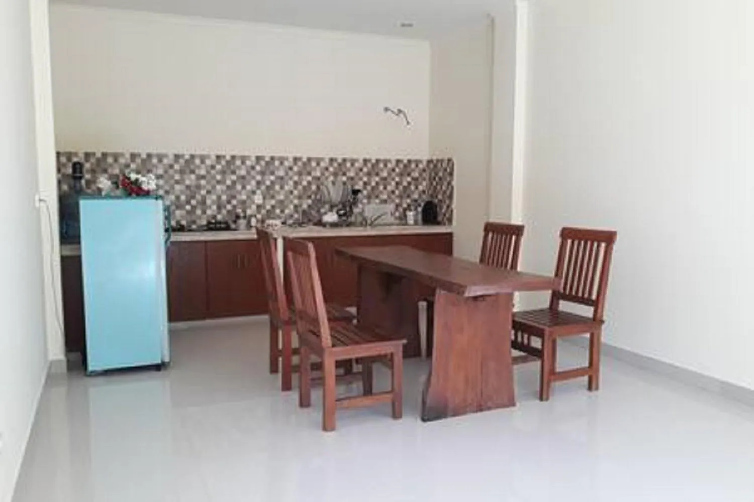 Kitchen or kitchenette in Jaya Villa