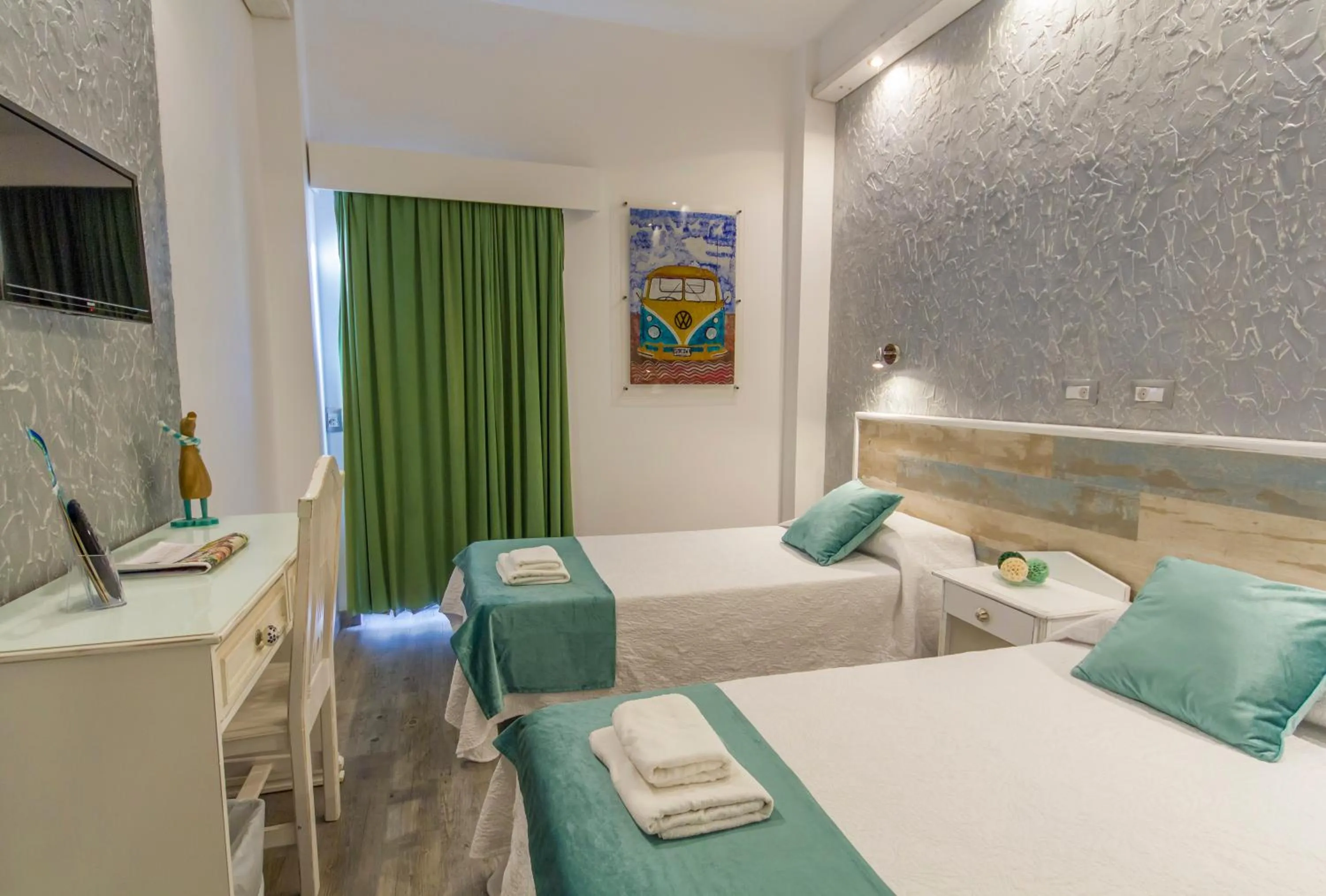 Photo of the whole room, Bed in Hotel Sun Holidays