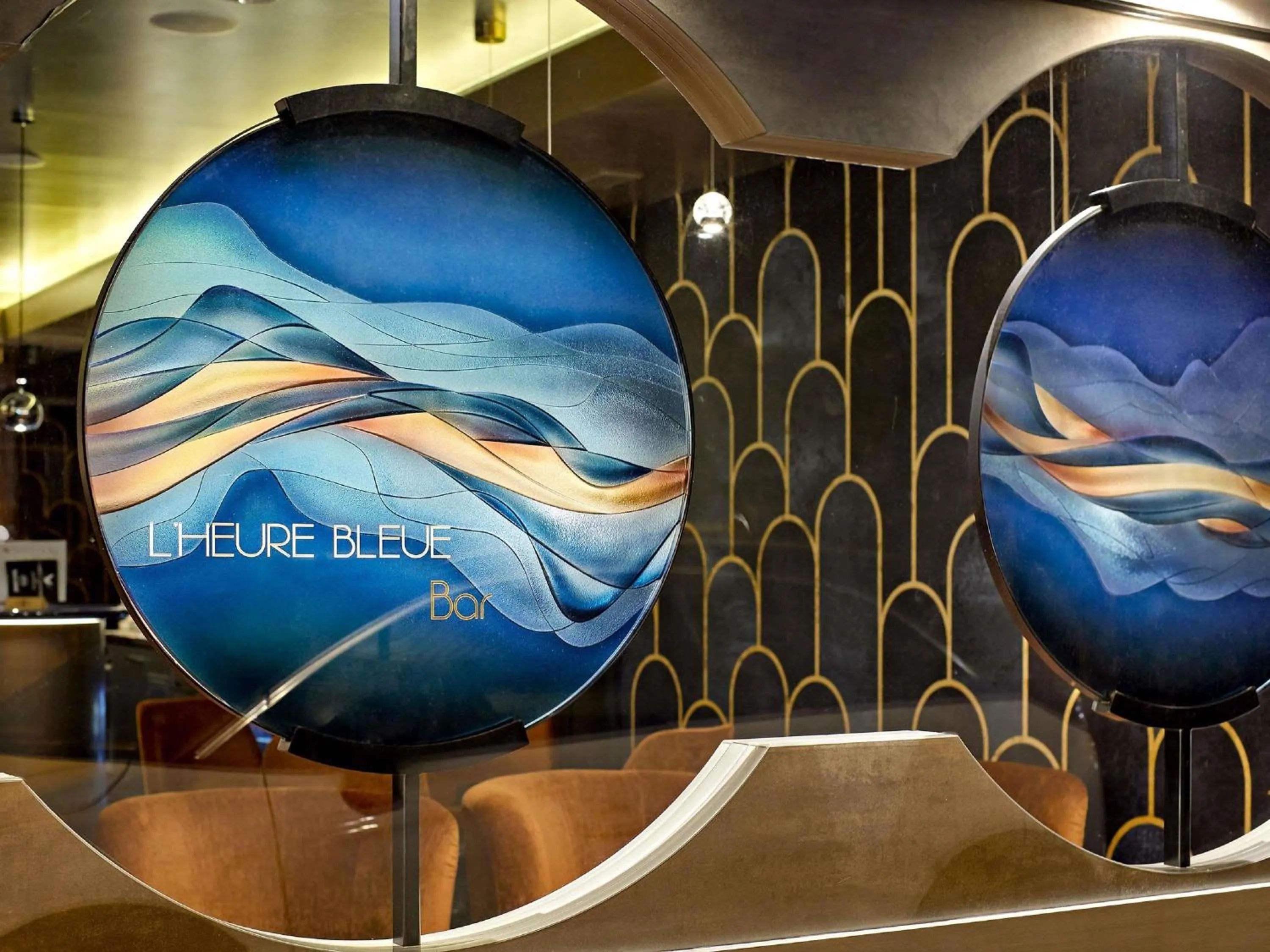 Lounge or bar in Mercure Biel