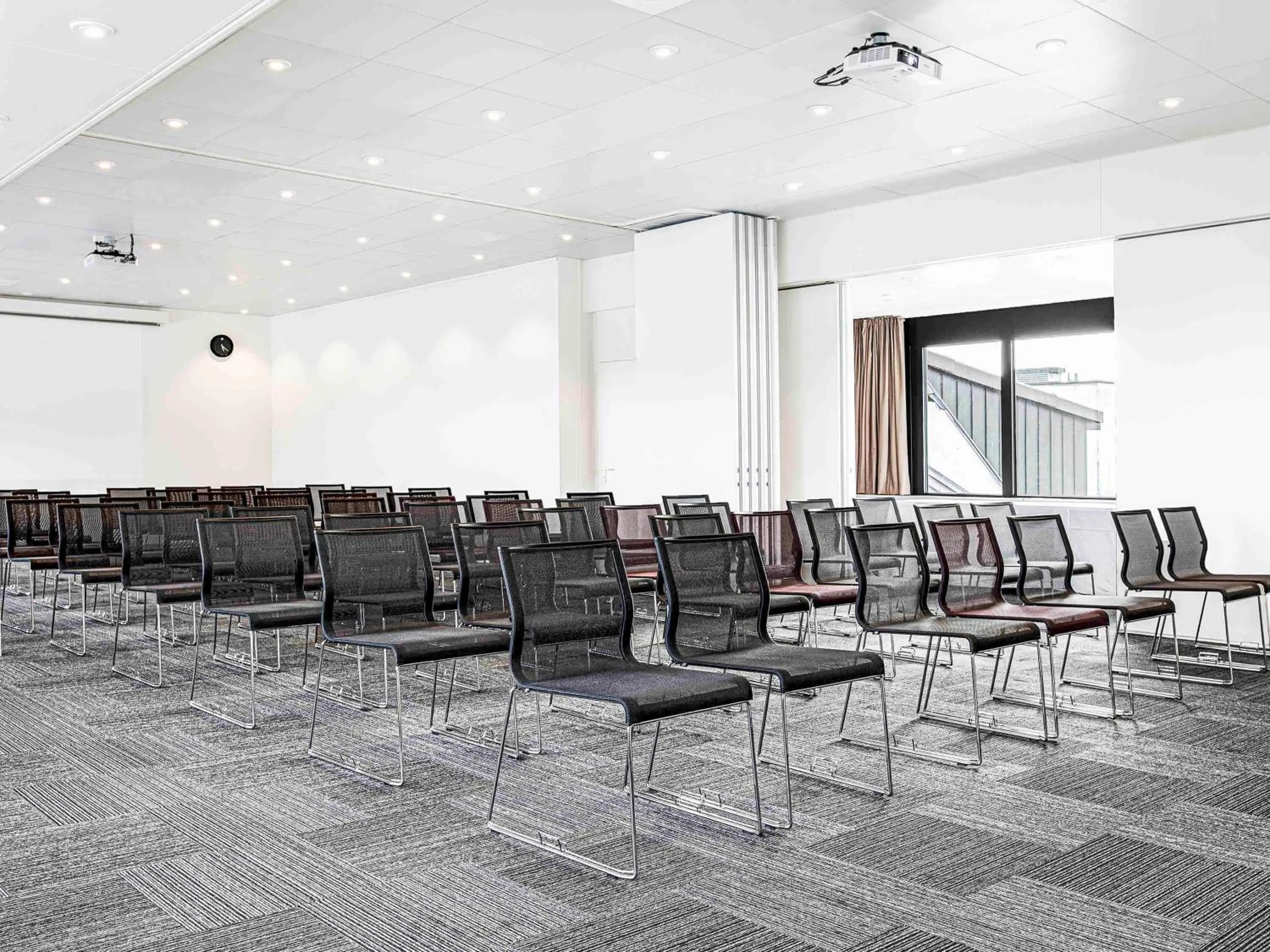 Meeting/conference room in Mercure Biel