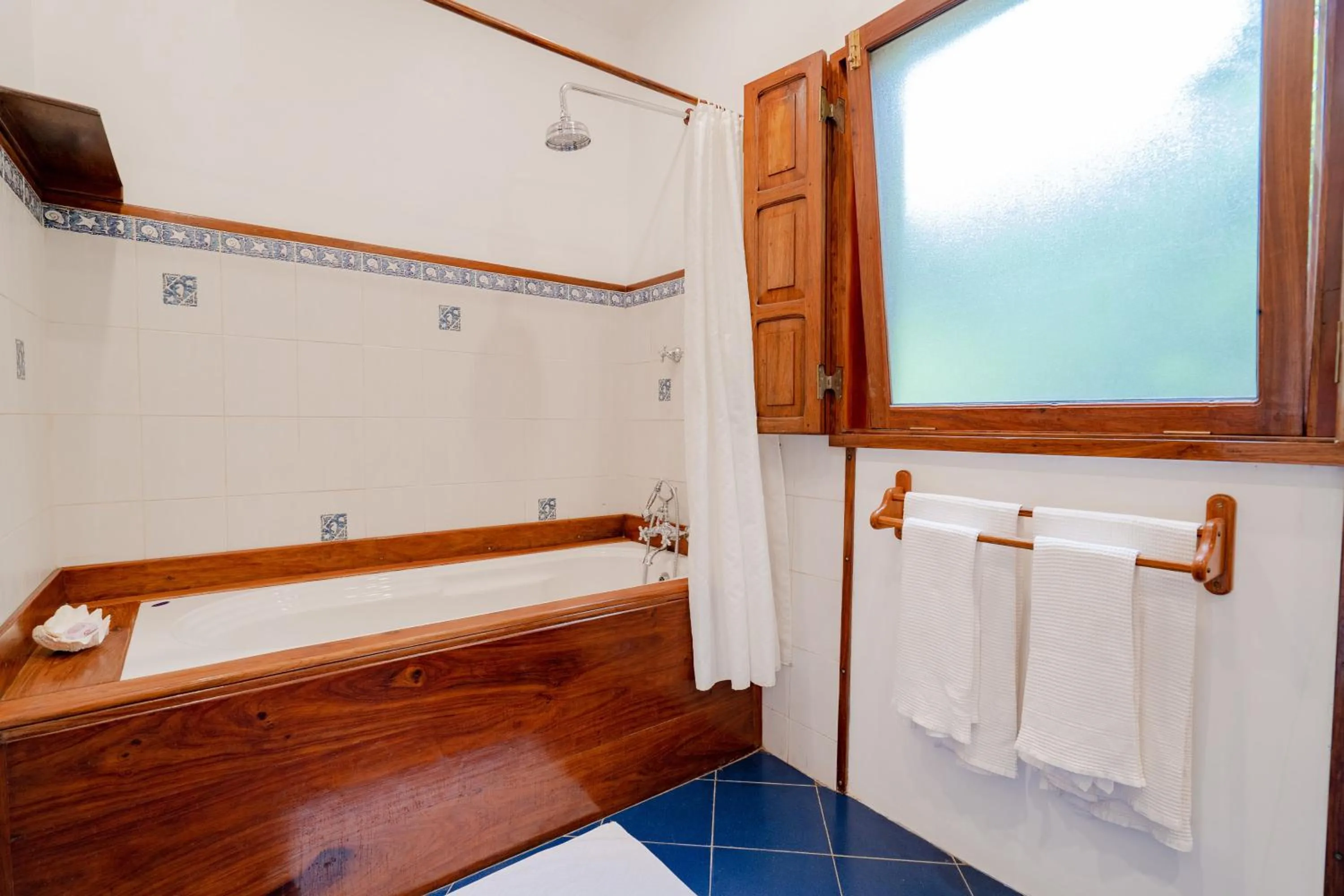 Bathroom in Mediterraneo Boutique Hotel