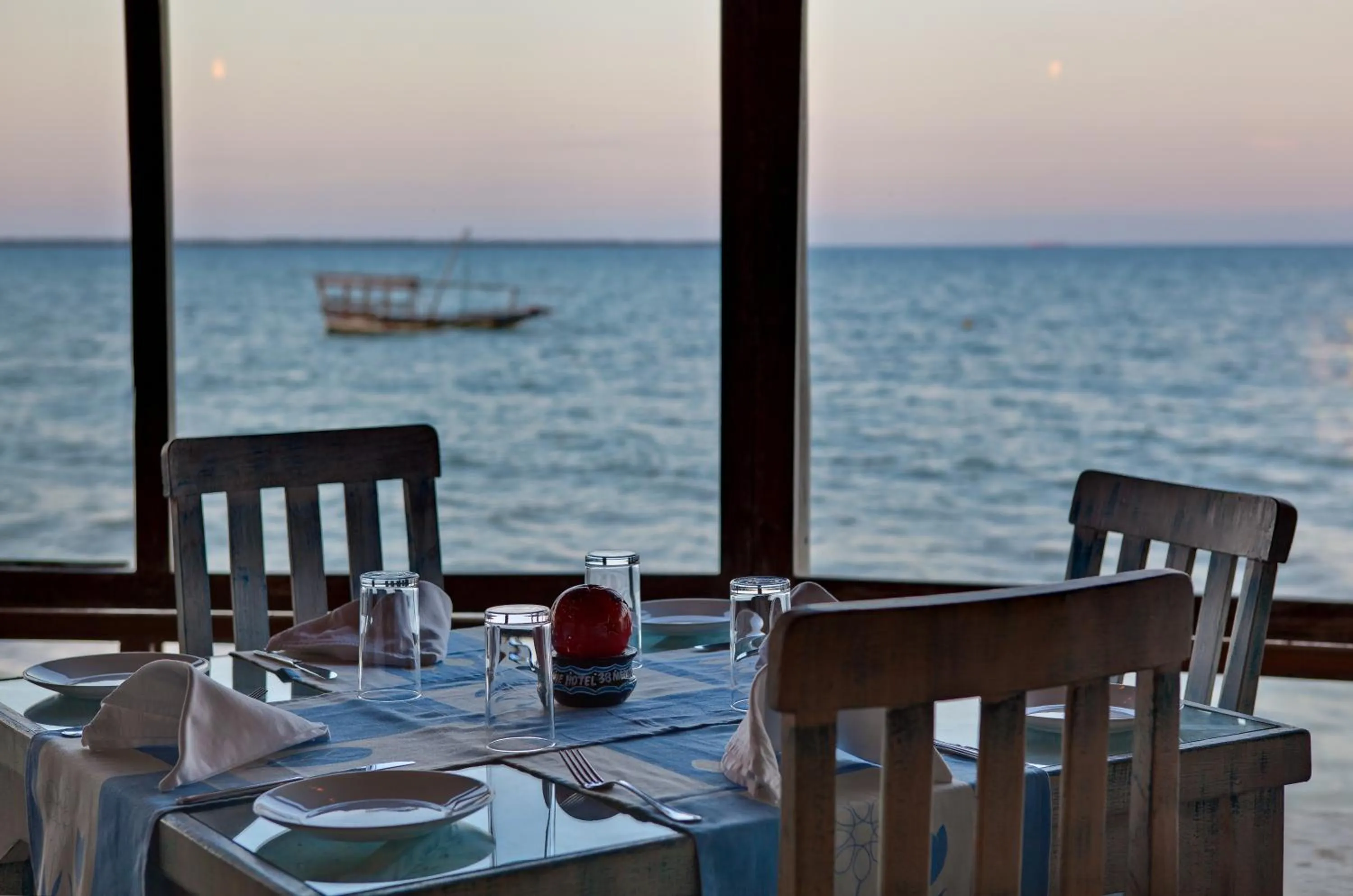 Restaurant/places to eat in Mediterraneo Boutique Hotel
