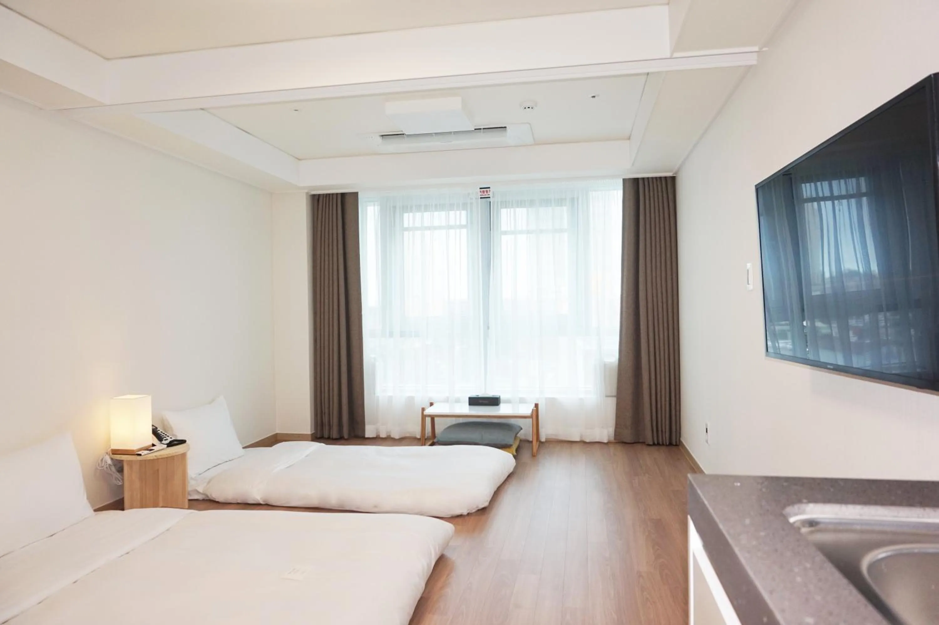 Bed in Marinabay Sokcho