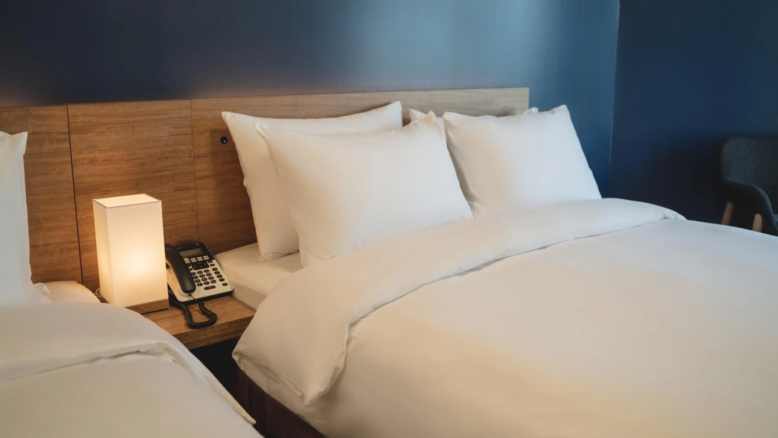 Bed in Marinabay Sokcho