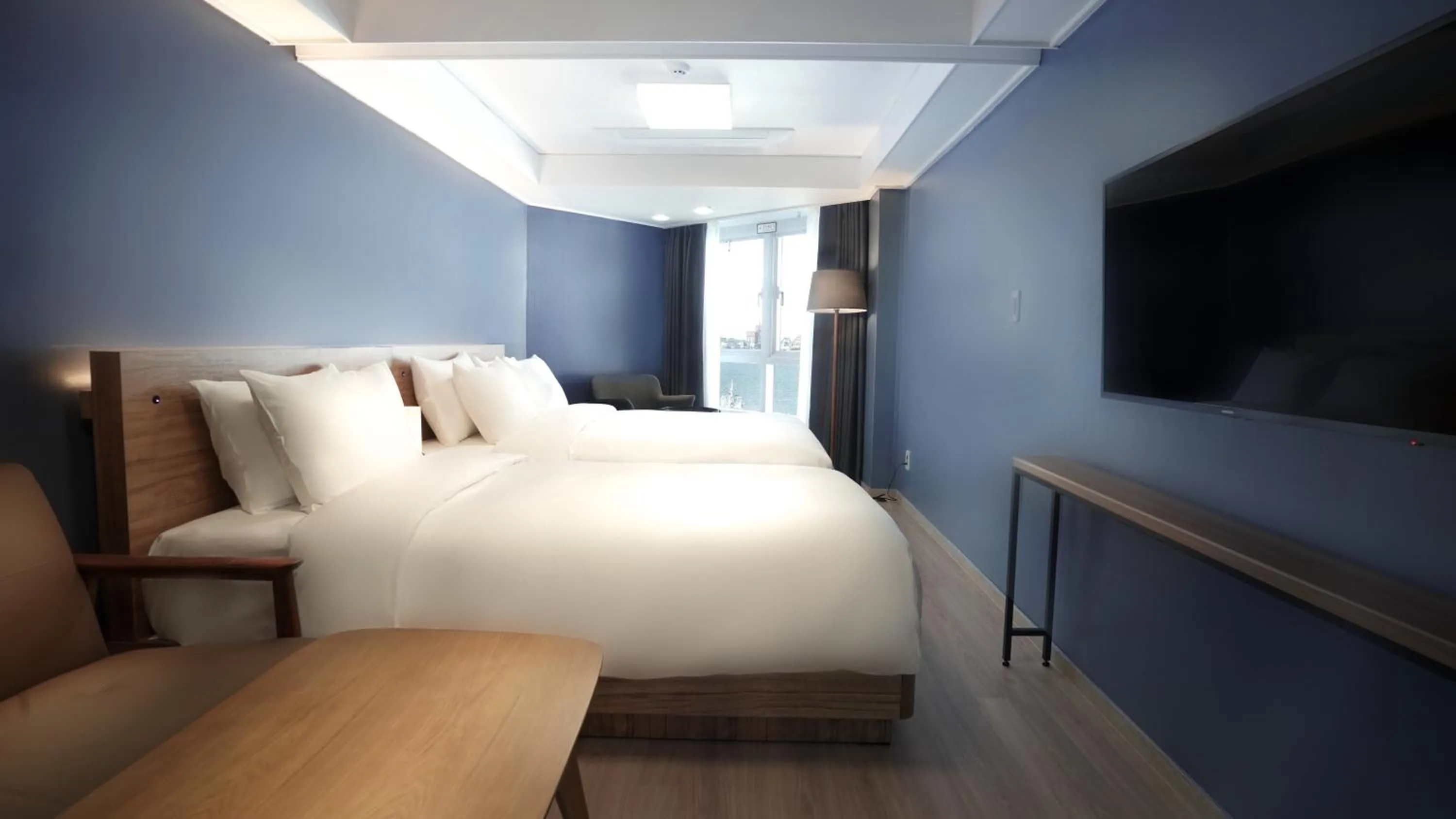 Bed in Marinabay Sokcho