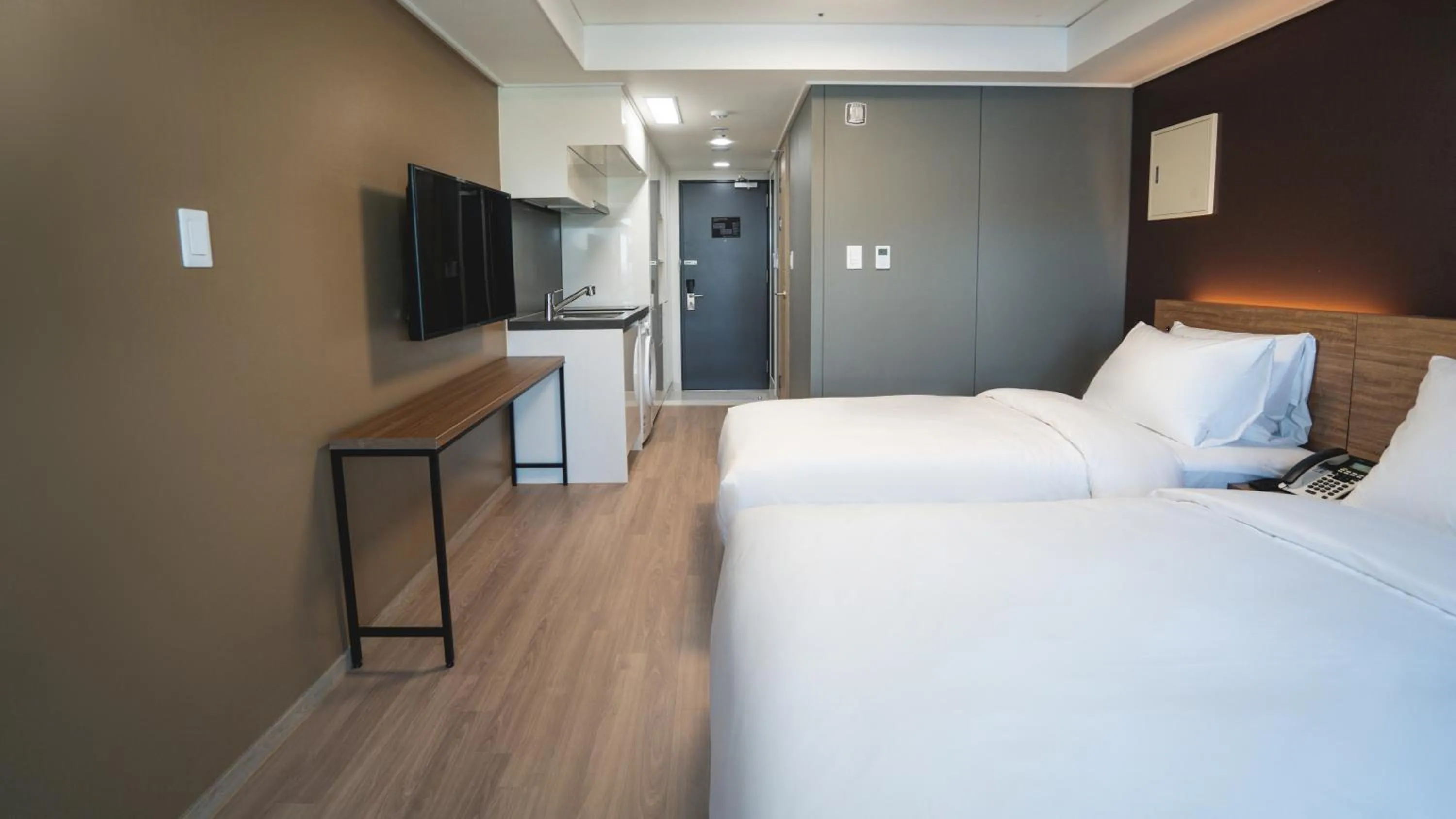 Bed in Marinabay Sokcho