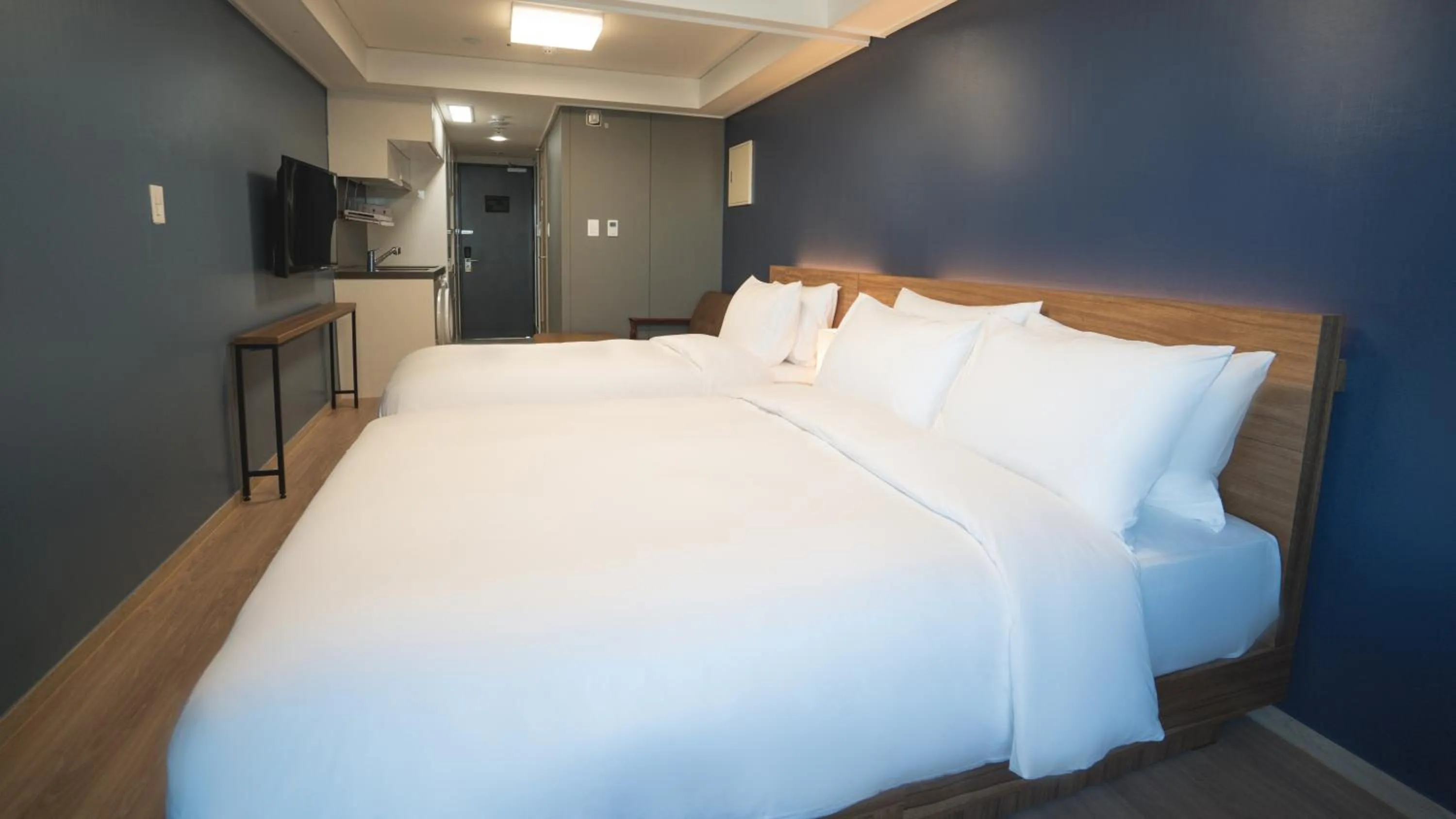 Bed in Marinabay Sokcho