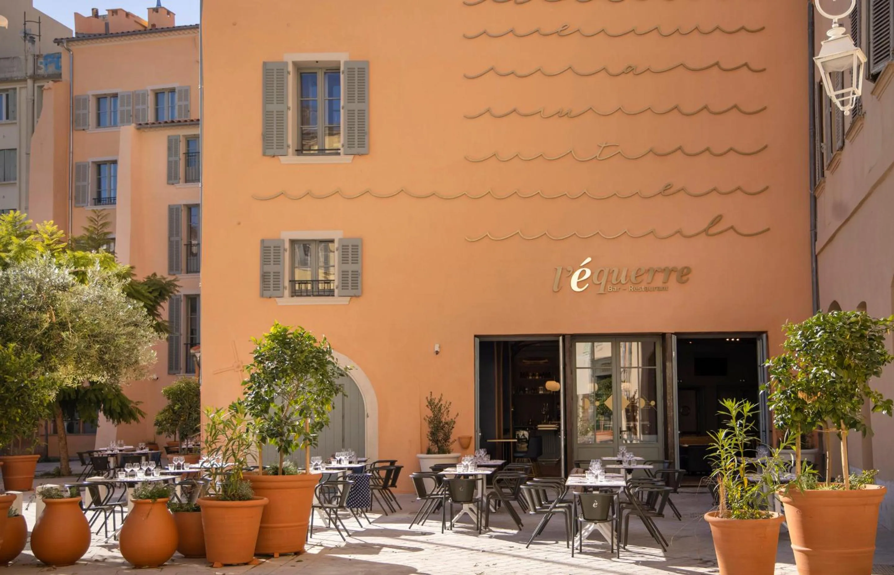 Property building in L'Eautel Toulon Centre Port