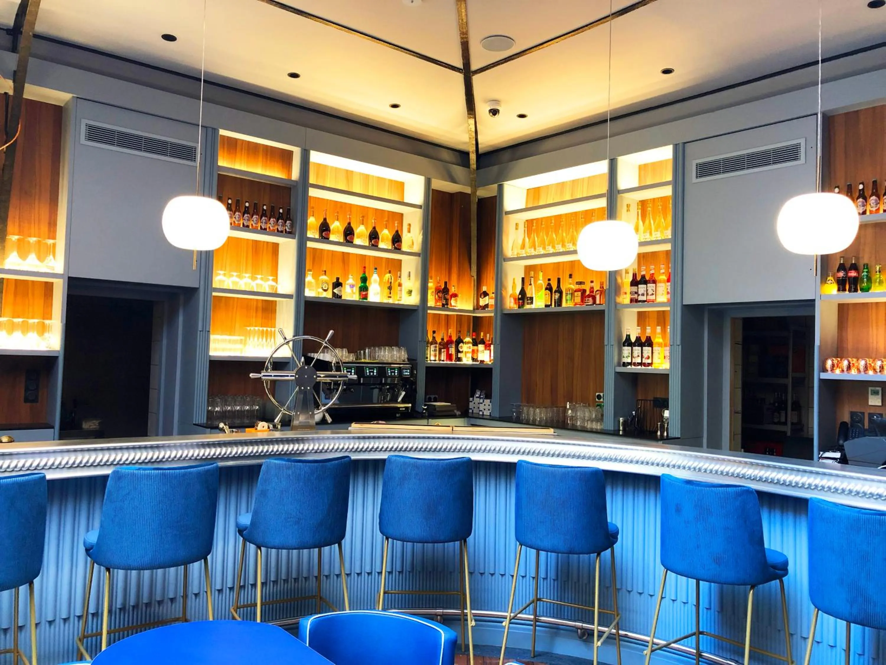 Lounge or bar in L'Eautel Toulon Centre Port