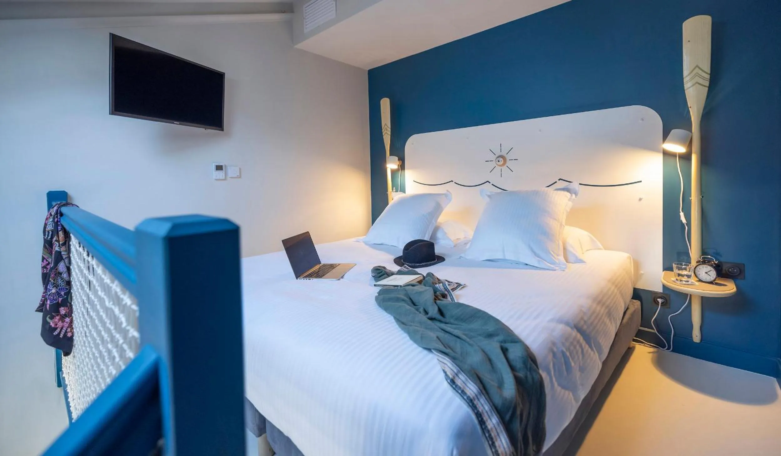 Bedroom, Bed in L'Eautel Toulon Centre Port