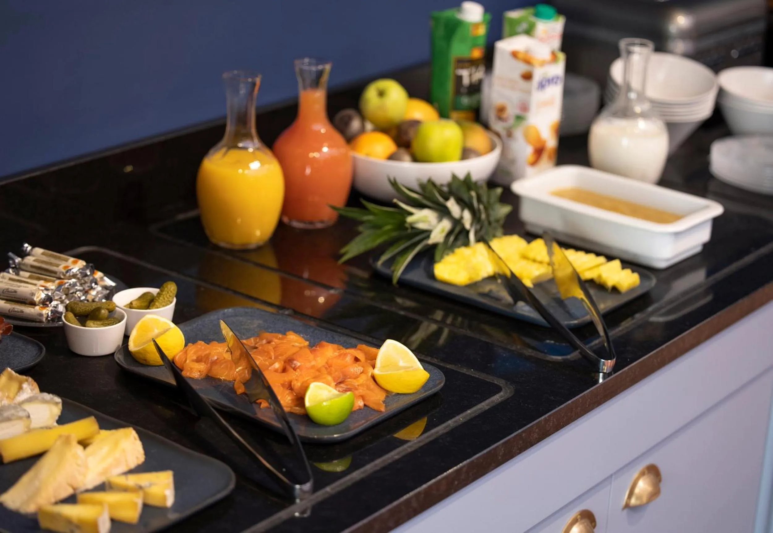 Breakfast in L'Eautel Toulon Centre Port