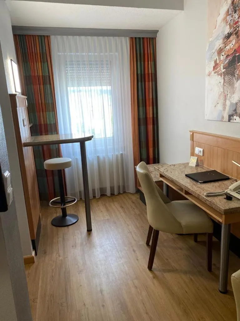 The KRAL - Business Hotel & Serviced Apartments