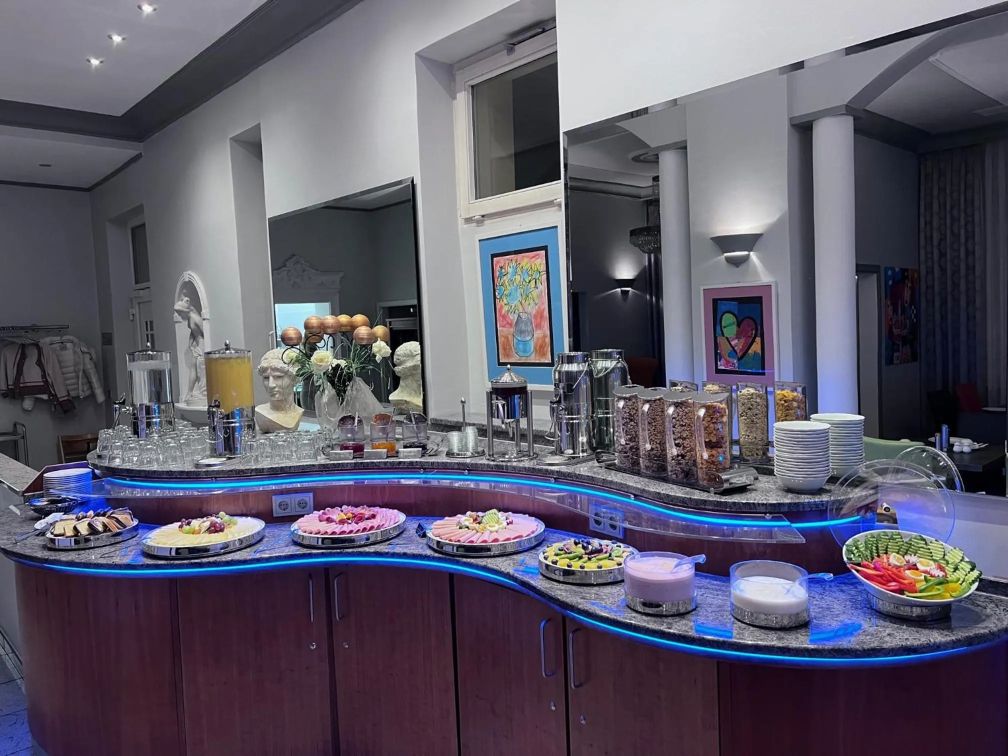 The KRAL - Business Hotel & Serviced Apartments