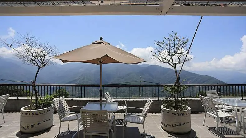 Mountain view in Dragon Manor Resort