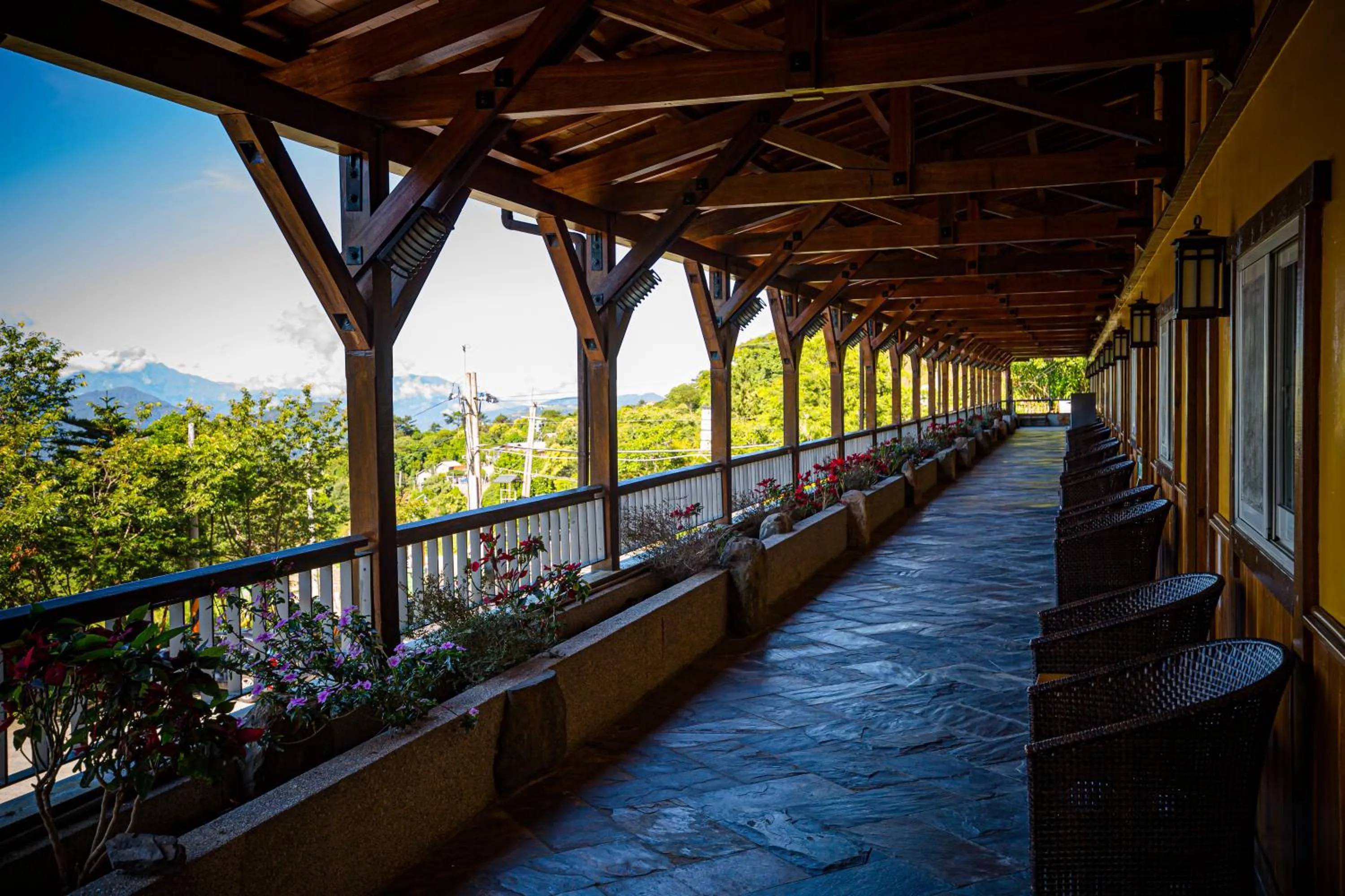 Property building in Dragon Manor Resort