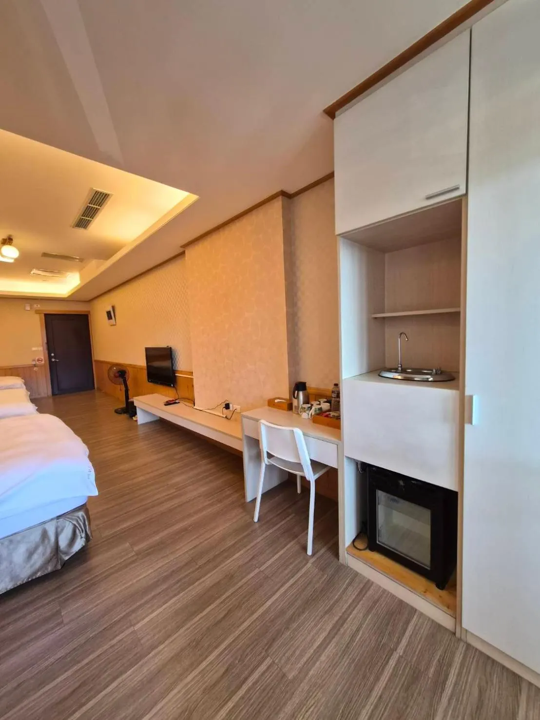 Bed in Dragon Manor Resort